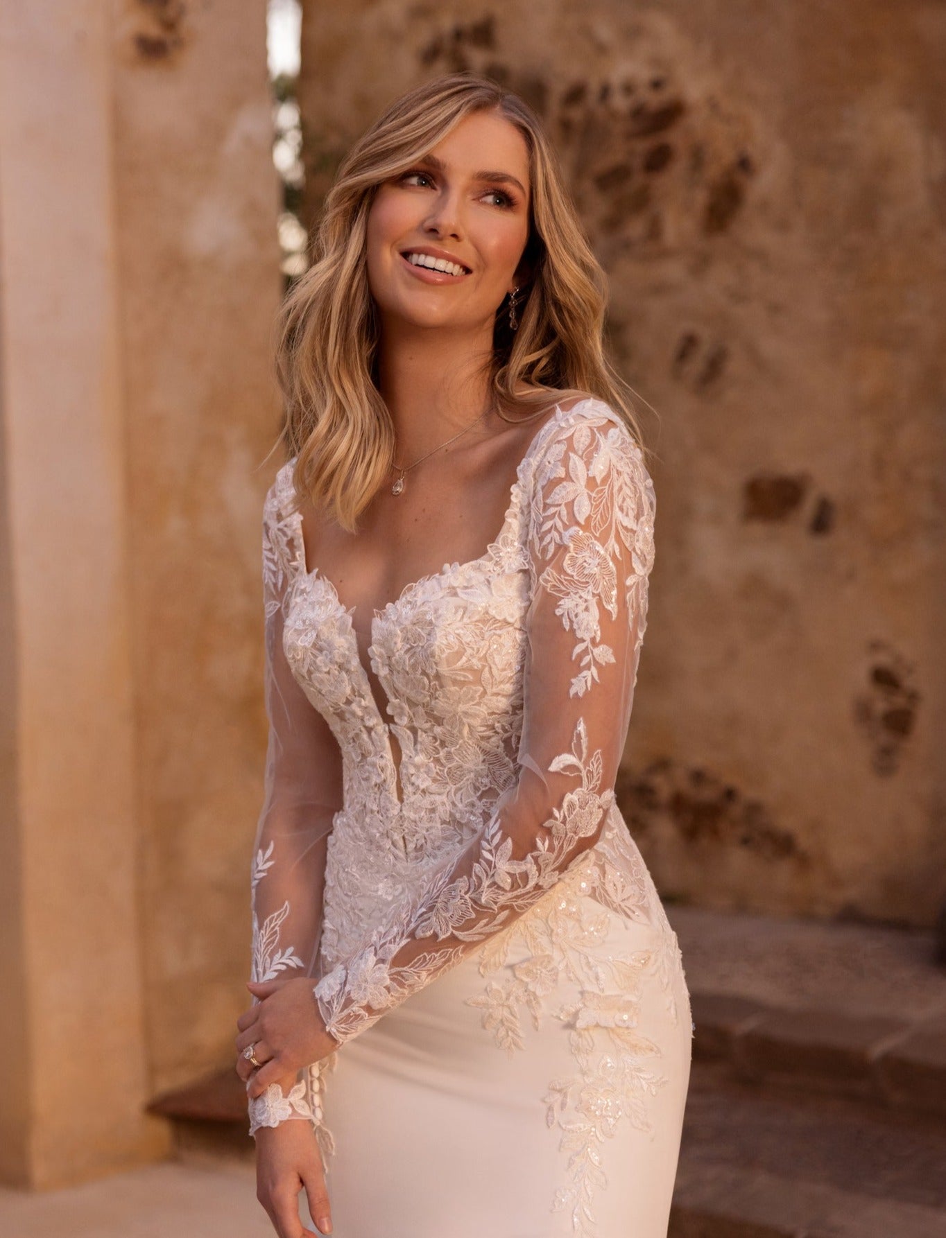 ForLove-Bridal-Top-Wedding-Dress-Bridal-Gowns-Los-Angeles-Galia-Lahav-Pronovias-Maggie-Sotero-Berta-Sima-Elysee-Enzoani-liz-martinez-Randy-Fenoli-calla-blanche-Essence-of-Australia-martina-liana-Anne-Barge-Muse-Sophia-Tolli-Oksana-Mukha-Dovita
