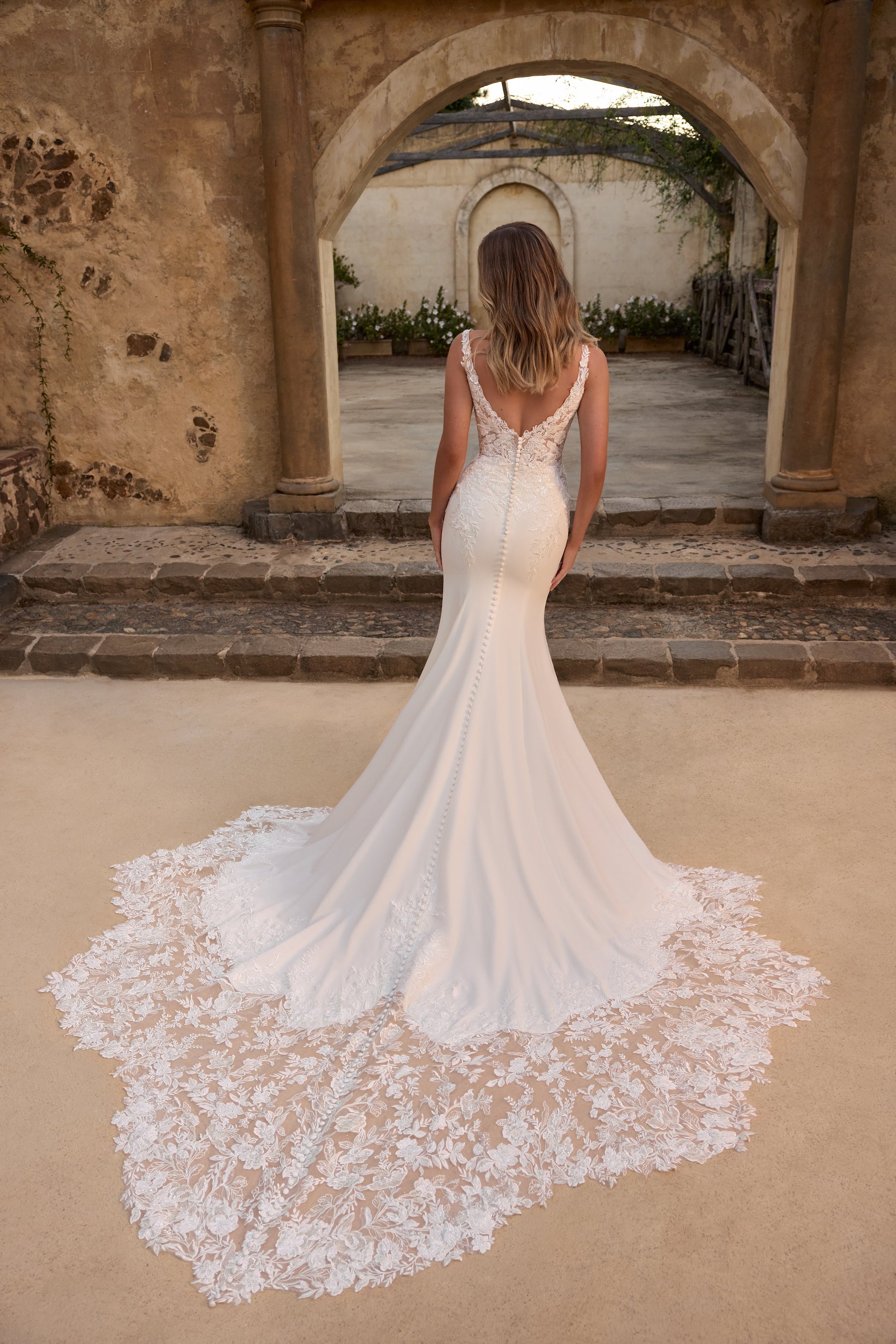 ForLove-Bridal-Top-Wedding-Dress-Bridal-Gowns-Los-Angeles-Galia-Lahav-Pronovias-Maggie-Sotero-Berta-Sima-Elysee-Enzoani-liz-martinez-Randy-Fenoli-calla-blanche-Essence-of-Australia-martina-liana-Anne-Barge-Muse-Sophia-Tolli-Oksana-Mukha-Dovita