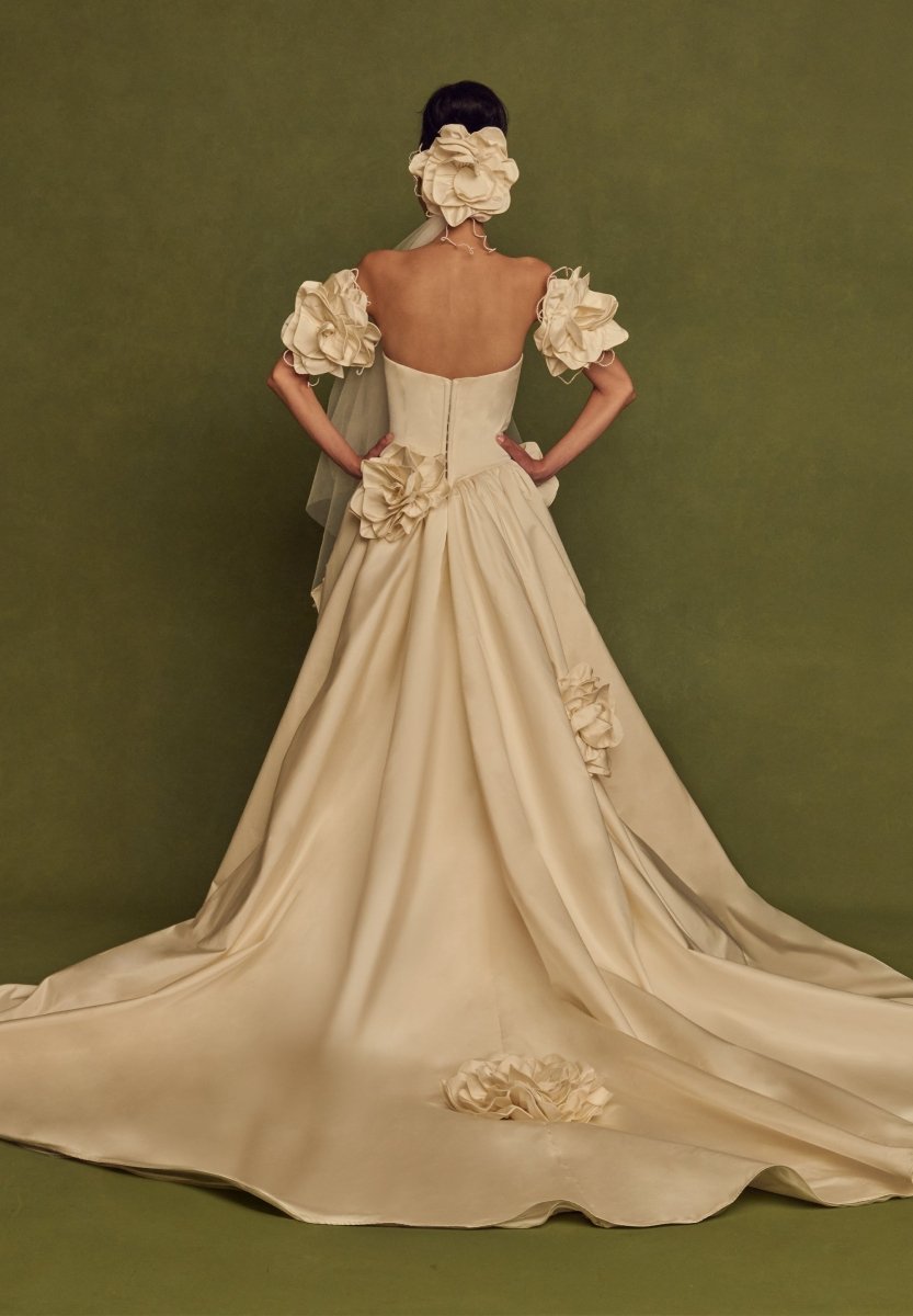 Wedding_Dress_Bridal_Gown_veil_Accessories_Los_Angeles_ForLove_Bridal-Monique-Lhuillier-pallas-Sima-Couture-Elysee-Vivienne-Westwood- Dana-Harel-Milla-Nova-La-Premiere-privee-loho-cinq-Sophia-Tolli-ines-di-santo-leah-da-gloria-rivini-oscar-de-la-renta-ysa-makino-eden-aharon-Mariana-Hardwick-Oksana-Mukha-Couture-Dana-Harel-Kyha-Nicole-Felicia-Enzoani-bridal-veils-best-bridal-store-in-los-angeles-enzoani-vera-wang-sarah-seven-Grace-Loves-Lace-lovely-bride-lilis-rachel-&-rose-liz-martinez-Dovita-bridal-minis