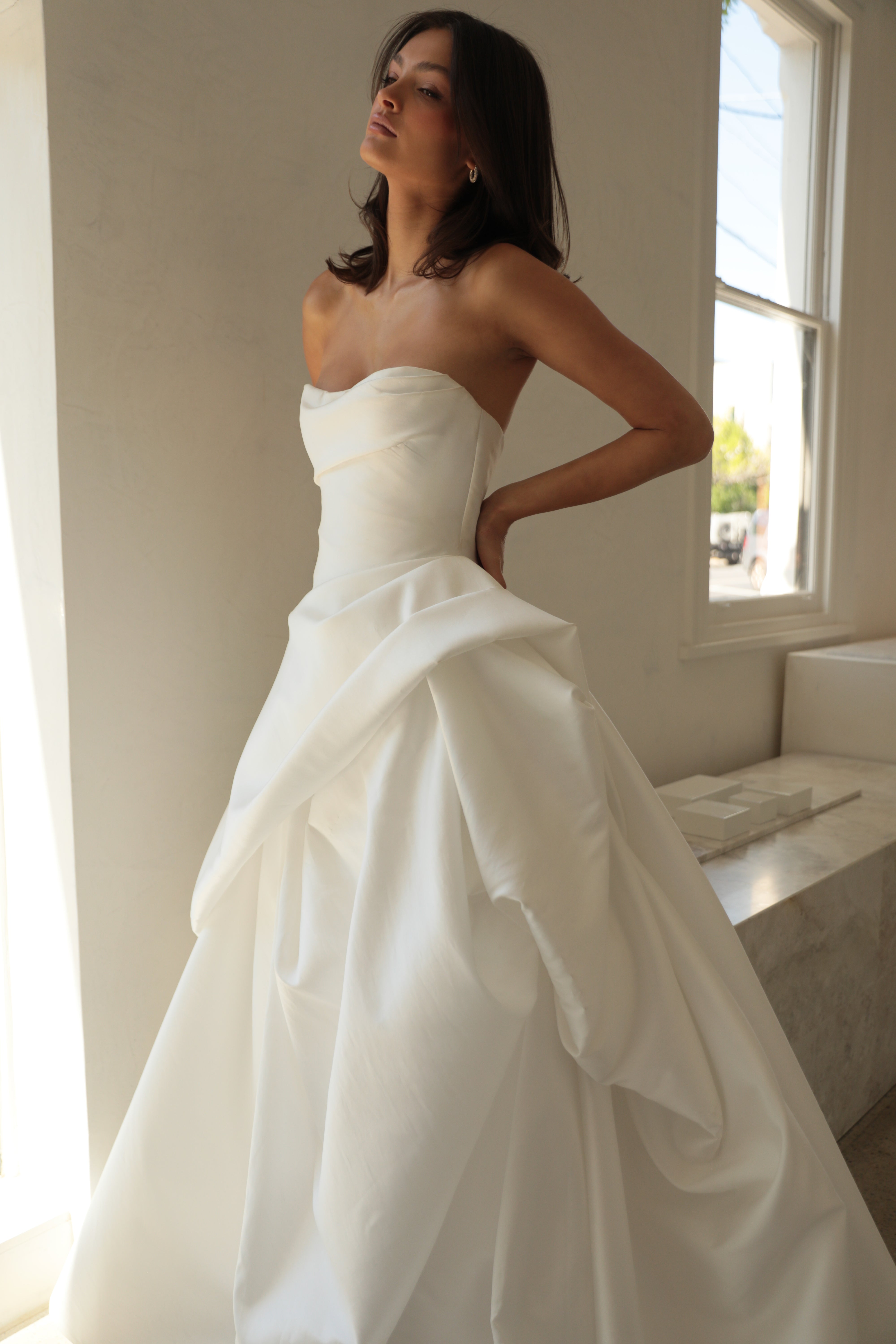 Wedding_Dress_Bridal_Gown_Accessories_Top_Los_Angeles_ForLove_Bridal-Sima-Couture-Elysee-Bridal-Collective-La-Premiere-Randy-Fenoli-Inbal-Dror-Anne-Barge-Berta-Muse-Sophia-Tolli-Mariana-Hardwick-Oksana-Mukha-Dovita-Plunge-Neckline-Sparkle-Multi-Layer-Tulle-Skirt-Aline-Couture-