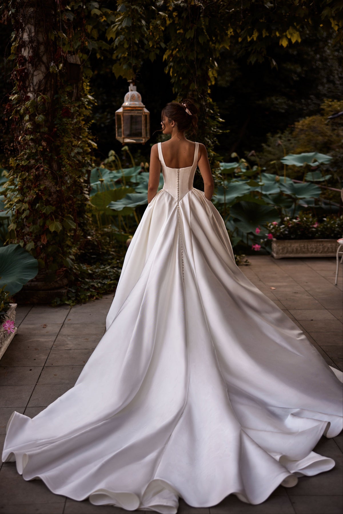 Wedding_Dress_Bridal_Gown_veil_Accessories_Los_Angeles_ForLove_Bridal-Monique-Lhuillier-pallas-Sima-Couture-Elysee-Vivienne-Westwood- Dana-Harel-Milla-Nova-La-Premiere-privee-Muse-cinq-Sophia-Tolli-ines-di-santo-leah-da-gloria-rivini-oscar-de-la-renta-ysa-makino-eden-aharon-Mariana-Hardwick-Oksana-Mukha-Couture-Dana-Harel-Kyha-Nicole-Felicia-Enzoani-bridal-veils-best-bridal-store-in-los-angeles-enzoani-vera-wang-sarah-seven-Grace-Loves-Lace-lovely-bride-lilis-rachel-&-rose-liz-martinez-Dovita-bridal-minis