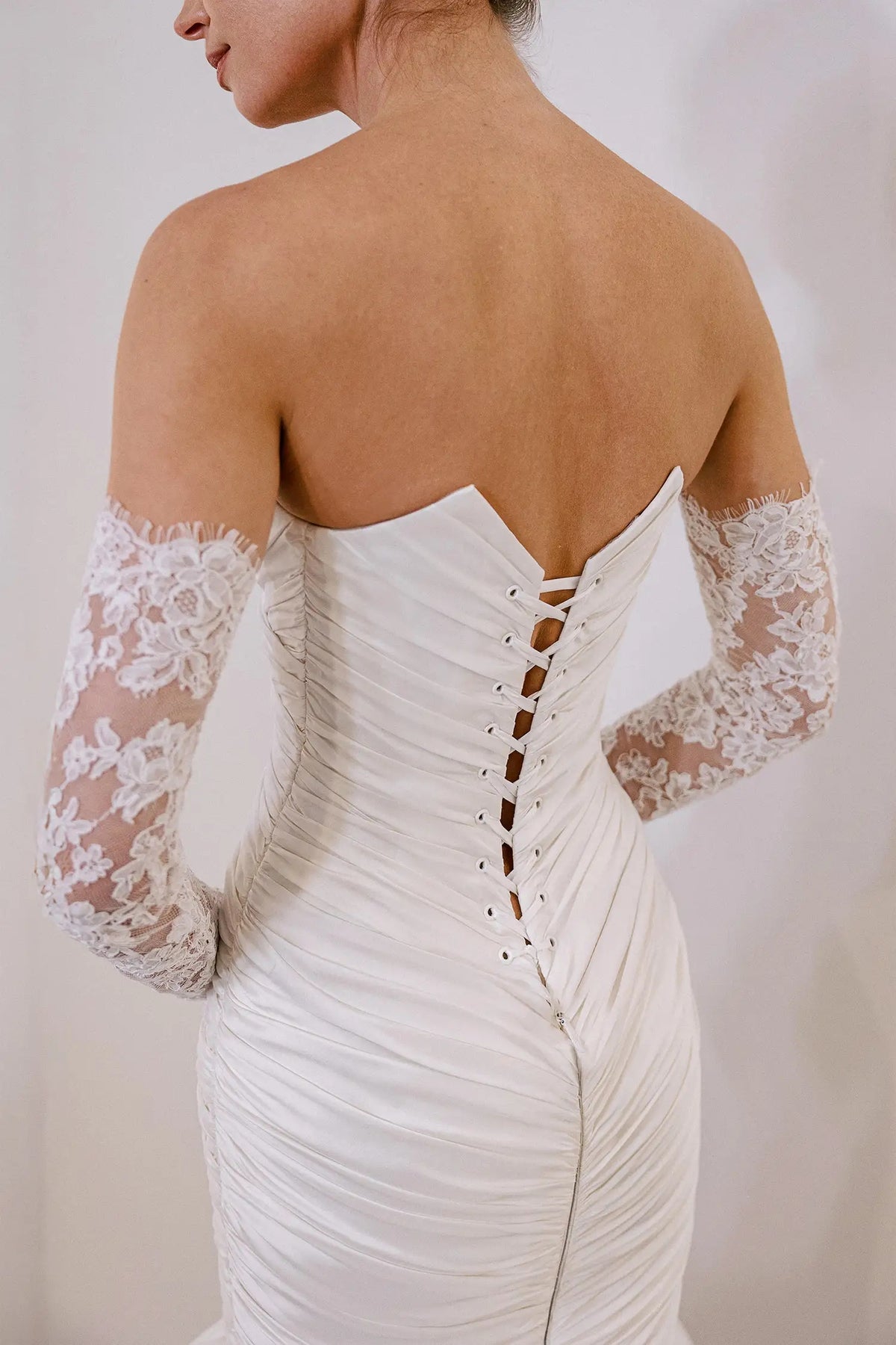 Wedding_Dress_Bridal_Gown_veil_Accessories_Los_Angeles_ForLove_Bridal-Monique-Lhuillier-pallas-Sima-Couture-Elysee-Vivienne-Westwood- Dana-Harel-Milla-Nova-La-Premiere-privee-loho-cinq-Sophia-Tolli-ines-di-santo-leah-da-gloria-rivini-oscar-de-la-renta-ysa-makino-eden-aharon-Mariana-Hardwick-Oksana-Mukha-Couture-Dana-Harel-Kyha-Nicole-Felicia-Enzoani-bridal-veils-best-bridal-store-in-los-angeles-enzoani-vera-wang-sarah-seven-Grace-Loves-Lace-lovely-bride-lilis-rachel-&-rose-liz-martinez-Dovita-bridal-minis