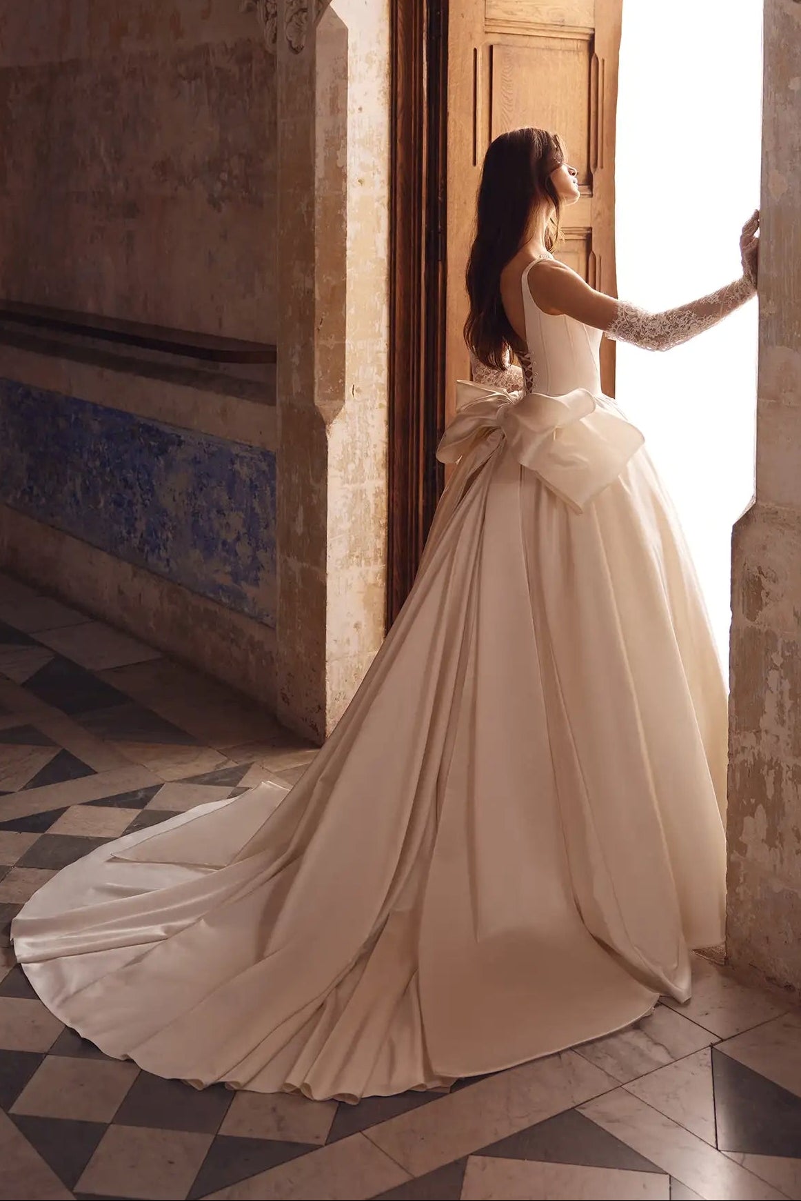 Wedding_Dress_Bridal_Gown_veil_Accessories_Los_Angeles_ForLove_Bridal-Monique-Lhuillier-pallas-Sima-Couture-Elysee-Vivienne-Westwood- Dana-Harel-Milla-Nova-La-Premiere-privee-loho-cinq-Sophia-Tolli-ines-di-santo-leah-da-gloria-rivini-oscar-de-la-renta-ysa-makino-eden-aharon-Mariana-Hardwick-Oksana-Mukha-Couture-Dana-Harel-Kyha-Nicole-Felicia-Enzoani-bridal-veils-best-bridal-store-in-los-angeles-enzoani-vera-wang-sarah-seven-Grace-Loves-Lace-lovely-bride-lilis-rachel-&-rose-liz-martinez-Dovita-bridal-minis