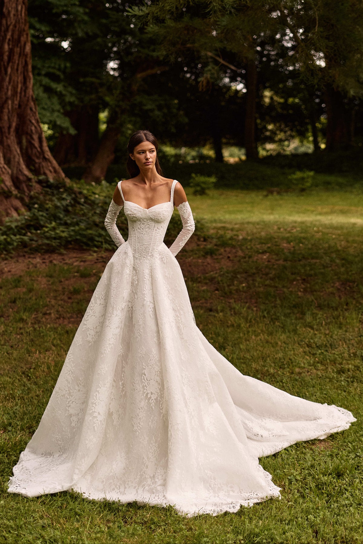 Wedding_Dress_Bridal_Gown_veil_Accessories_Los_Angeles_ForLove_Bridal-Monique-Lhuillier-pallas-Sima-Couture-Elysee-Vivienne-Westwood- Dana-Harel-Milla-Nova-La-Premiere-privee-Muse-cinq-Sophia-Tolli-ines-di-santo-leah-da-gloria-rivini-oscar-de-la-renta-ysa-makino-eden-aharon-Mariana-Hardwick-Oksana-Mukha-Couture-Dana-Harel-Kyha-Nicole-Felicia-Enzoani-bridal-veils-best-bridal-store-in-los-angeles-enzoani-vera-wang-sarah-seven-Grace-Loves-Lace-lovely-bride-lilis-rachel-&-rose-liz-martinez-Dovita-bridal-minis