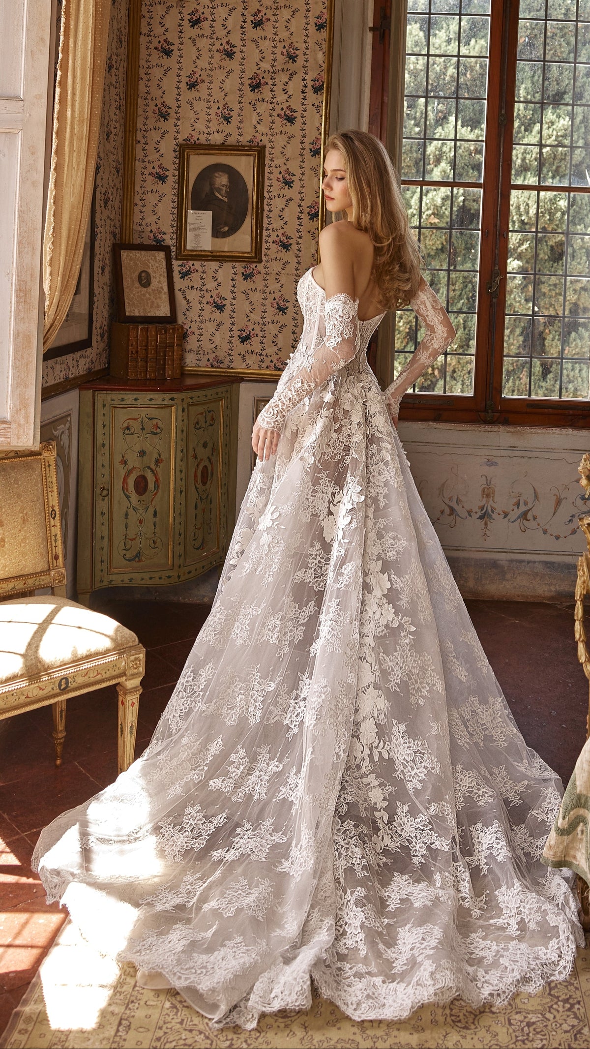 Wedding_Dress_Bridal_Gown_veil_Accessories_Los_Angeles_ForLove_Bridal-Monique-Lhuillier-pallas-Sima-Couture-Elysee-Vivienne-Westwood- Dana-Harel-Milla-Nova-La-Premiere-privee-Muse-cinq-Sophia-Tolli-ines-di-santo-leah-da-gloria-rivini-oscar-de-la-renta-ysa-makino-eden-aharon-Mariana-Hardwick-Oksana-Mukha-Couture-Dana-Harel-Kyha-Nicole-Felicia-Enzoani-bridal-veils-best-bridal-store-in-los-angeles-enzoani-vera-wang-sarah-seven-Grace-Loves-Lace-lovely-bride-lilis-rachel-&-rose-liz-martinez-Dovita-bridal-minis