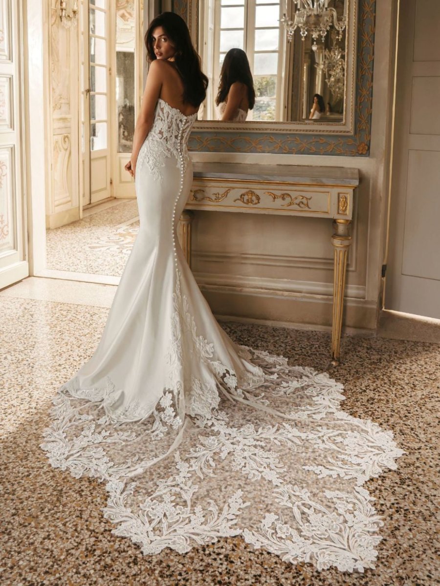 Wedding_Dress_Bridal_Gown_veil_Accessories_Los_Angeles_ForLove_Bridal-Monique-Lhuillier-pallas-Sima-Couture-Elysee-Vivienne-Westwood- Dana-Harel-Milla-Nova-La-Premiere-privee-loho-cinq-Sophia-Tolli-ines-di-santo-leah-da-gloria-rivini-oscar-de-la-renta-ysa-makino-eden-aharon-Mariana-Hardwick-Oksana-Mukha-Couture-Dana-Harel-Kyha-Nicole-Felicia-Enzoani-bridal-veils-best-bridal-store-in-los-angeles-enzoani-vera-wang-sarah-seven-Grace-Loves-Lace-lovely-bride-lilis-rachel-&-rose-liz-martinez-Dovita-bridal-minis