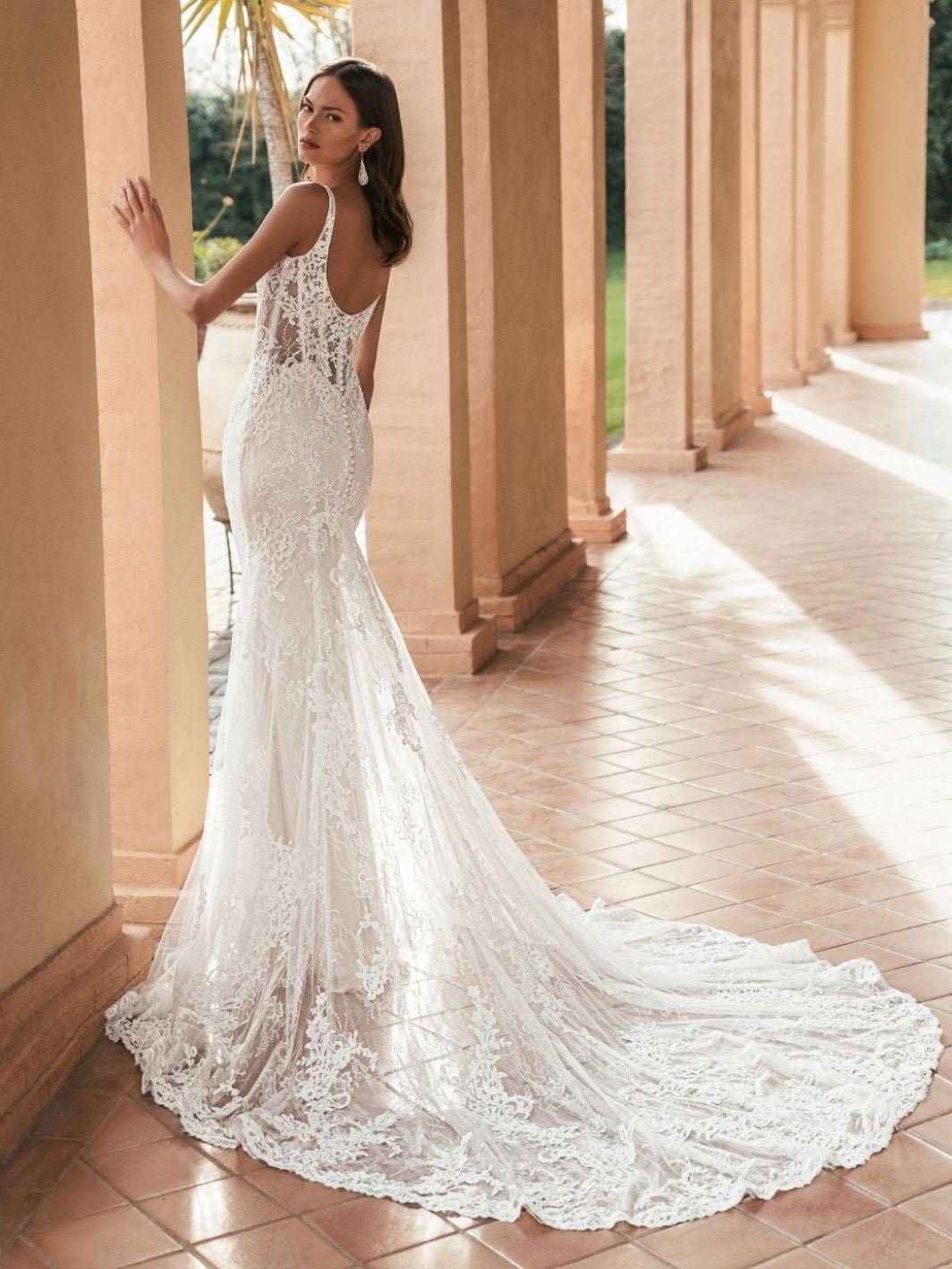 Wedding_Dress_Bridal_Gown_veil_Accessories_Los_Angeles_ForLove_Bridal-Monique-Lhuillier-pallas-Sima-Couture-Elysee-Vivienne-Westwood- Dana-Harel-Milla-Nova-La-Premiere-privee-loho-cinq-Sophia-Tolli-ines-di-santo-leah-da-gloria-rivini-oscar-de-la-renta-ysa-makino-eden-aharon-Mariana-Hardwick-Oksana-Mukha-Couture-Dana-Harel-Kyha-Nicole-Felicia-Enzoani-bridal-veils-best-bridal-store-in-los-angeles-enzoani-vera-wang-sarah-seven-Grace-Loves-Lace-lovely-bride-lilis-rachel-&-rose-liz-martinez-Dovita-bridal-minis