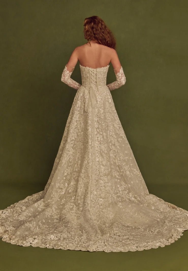 Wedding_Dress_Bridal_Gown_veil_Accessories_Los_Angeles_ForLove_Bridal-Monique-Lhuillier-pallas-Sima-Couture-Elysee-Vivienne-Westwood- Dana-Harel-Milla-Nova-La-Premiere-privee-loho-cinq-Sophia-Tolli-ines-di-santo-leah-da-gloria-rivini-oscar-de-la-renta-ysa-makino-eden-aharon-Mariana-Hardwick-Oksana-Mukha-Couture-Dana-Harel-Kyha-Nicole-Felicia-Enzoani-bridal-veils-best-bridal-store-in-los-angeles-enzoani-vera-wang-sarah-seven-Grace-Loves-Lace-lovely-bride-lilis-rachel-&-rose-liz-martinez-Dovita-bridal-minis