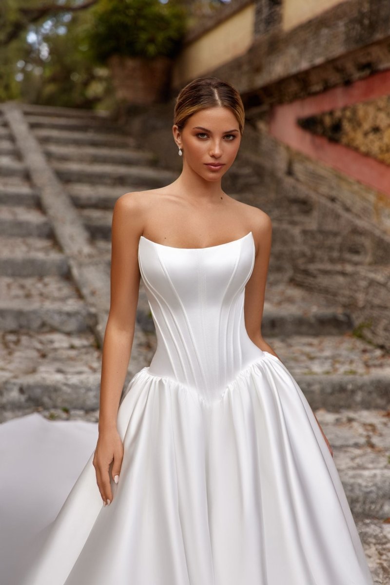 Wedding_Dress_Bridal_Gown_veil_Accessories_Los_Angeles_ForLove_Bridal-Monique-Lhuillier-pallas-Sima-Couture-Elysee-Vivienne-Westwood- Dana-Harel-Milla-Nova-La-Premiere-privee-loho-cinq-Sophia-Tolli-ines-di-santo-leah-da-gloria-rivini-oscar-de-la-renta-ysa-makino-eden-aharon-Mariana-Hardwick-Oksana-Mukha-Couture-Dana-Harel-Kyha-Nicole-Felicia-Enzoani-bridal-veils-best-bridal-store-in-los-angeles-enzoani-vera-wang-sarah-seven-Grace-Loves-Lace-lovely-bride-lilis-rachel-&-rose-liz-martinez-Dovita-bridal-minis