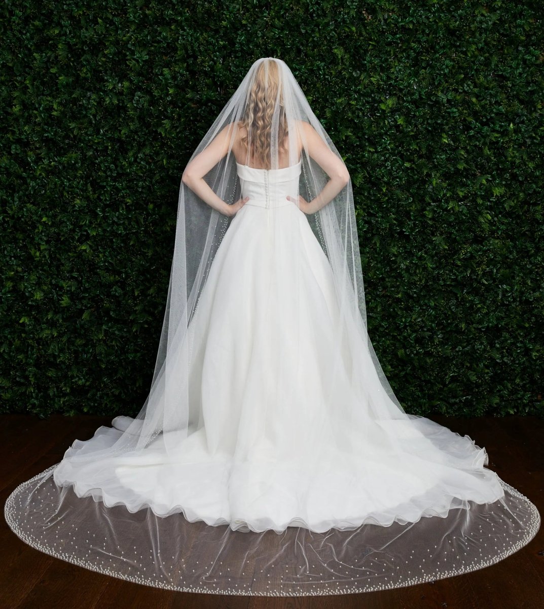 Wedding_Dress_Bridal_Gown_veil_Accessories_Los_Angeles_ForLove_Bridal-Monique-Lhuillier-pallas-Sima-Couture-Elysee-Vivienne-Westwood- Dana-Harel-Milla-Nova-La-Premiere-privee-loho-cinq-Sophia-Tolli-ines-di-santo-leah-da-gloria-rivini-oscar-de-la-renta-ysa-makino-eden-aharon-Mariana-Hardwick-Oksana-Mukha-Couture-Dana-Harel-Kyha-Nicole-Felicia-Enzoani-bridal-veils-best-bridal-store-in-los-angeles-enzoani-vera-wang-sarah-seven-Grace-Loves-Lace-lovely-bride-lilis-rachel-&-rose-liz-martinez-Dovita-bridal-minis