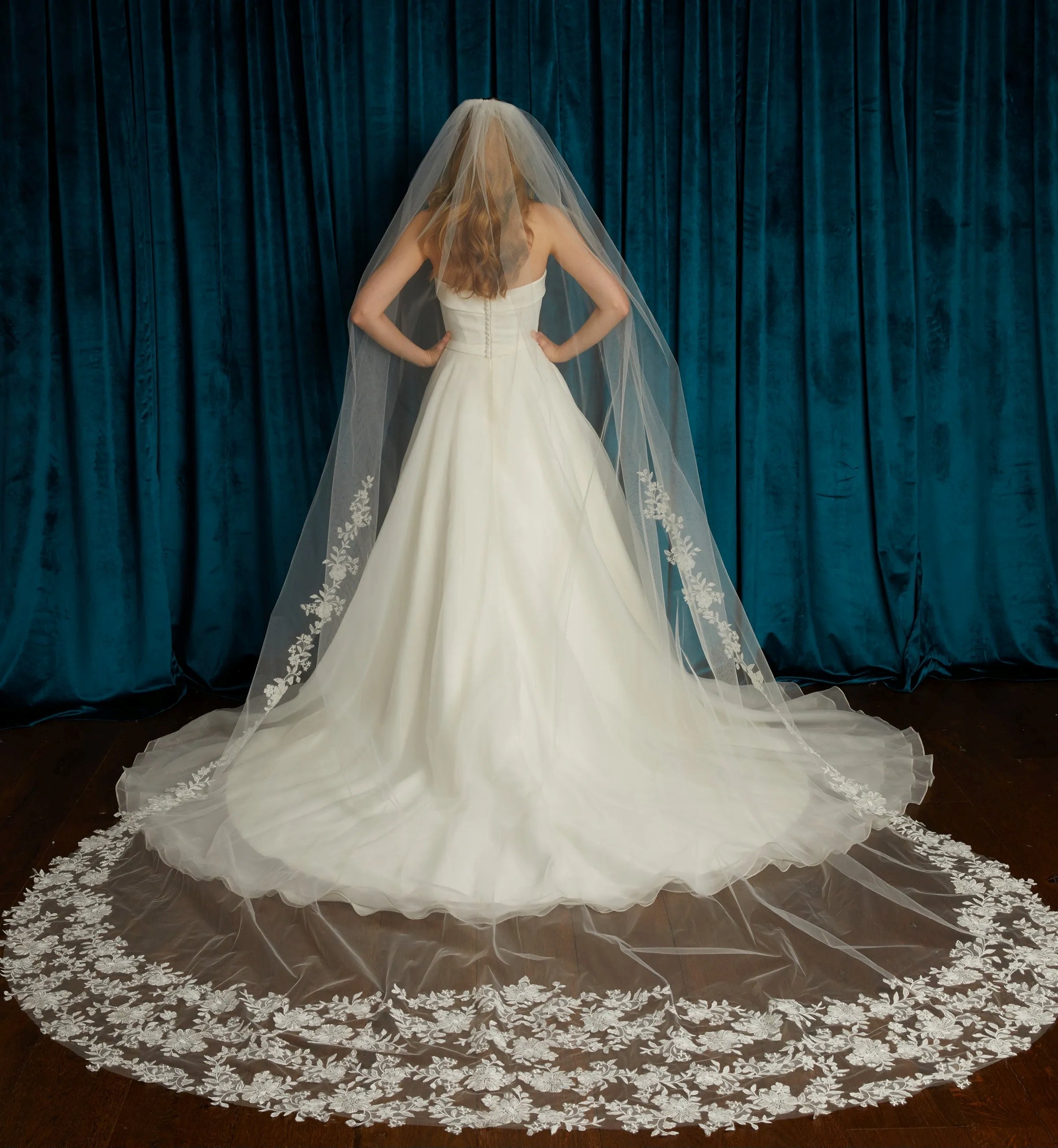 Wedding_Dress_Bridal_Gown_veil_Accessories_Los_Angeles_ForLove_Bridal-Monique-Lhuillier-pallas-Sima-Couture-Elysee-Vivienne-Westwood- Dana-Harel-Milla-Nova-La-Premiere-privee-loho-cinq-Sophia-Tolli-ines-di-santo-leah-da-gloria-rivini-oscar-de-la-renta-ysa-makino-eden-aharon-Mariana-Hardwick-Oksana-Mukha-Couture-Dana-Harel-Kyha-Nicole-Felicia-Enzoani-bridal-veils-best-bridal-store-in-los-angeles-enzoani-vera-wang-sarah-seven-Grace-Loves-Lace-lovely-bride-lilis-rachel-&-rose-liz-martinez-Dovita-bridal-minis