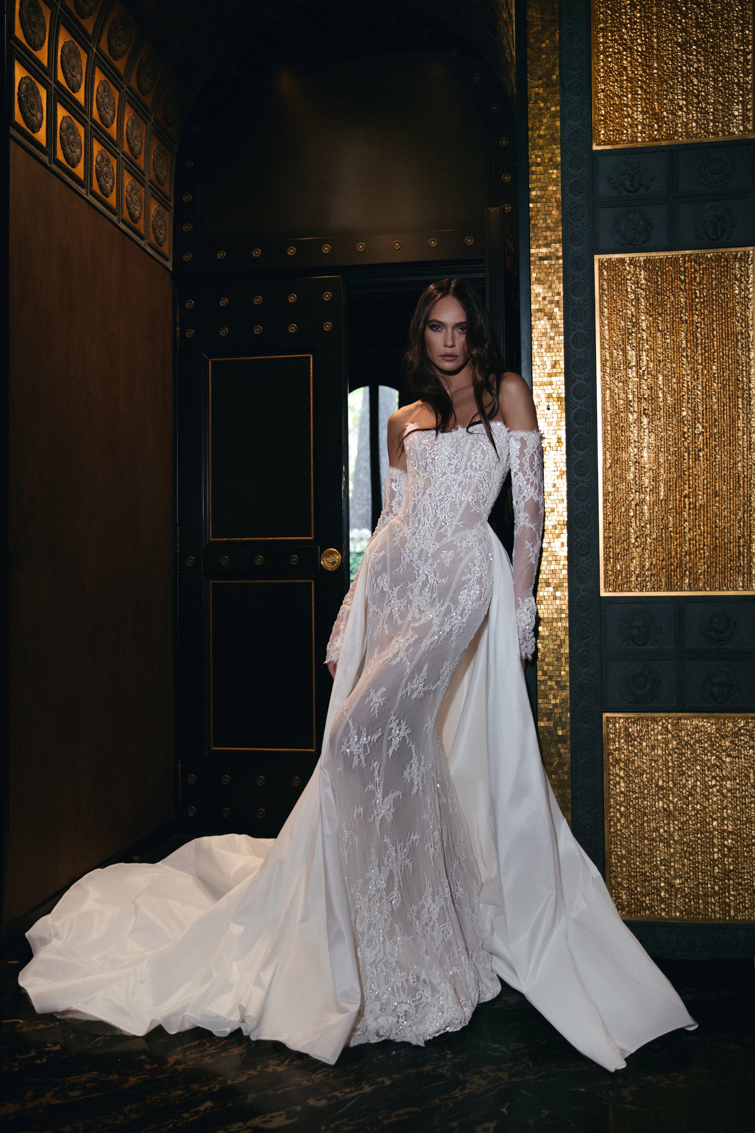 Wedding_Dress_Bridal_Gown_veil_Accessories_Los_Angeles_ForLove_Bridal-Monique-Lhuillier-pallas-Sima-Couture-Elysee-Vivienne-Westwood- Dana-Harel-Milla-Nova-La-Premiere-privee-Muse-cinq-Sophia-Tolli-ines-di-santo-leah-da-gloria-rivini-oscar-de-la-renta-ysa-makino-eden-aharon-Mariana-Hardwick-Oksana-Mukha-Couture-Dana-Harel-Kyha-Nicole-Felicia-Enzoani-bridal-veils-best-bridal-store-in-los-angeles-enzoani-vera-wang-sarah-seven-Grace-Loves-Lace-lovely-bride-lilis-rachel-&-rose-liz-martinez-Dovita-bridal-minis