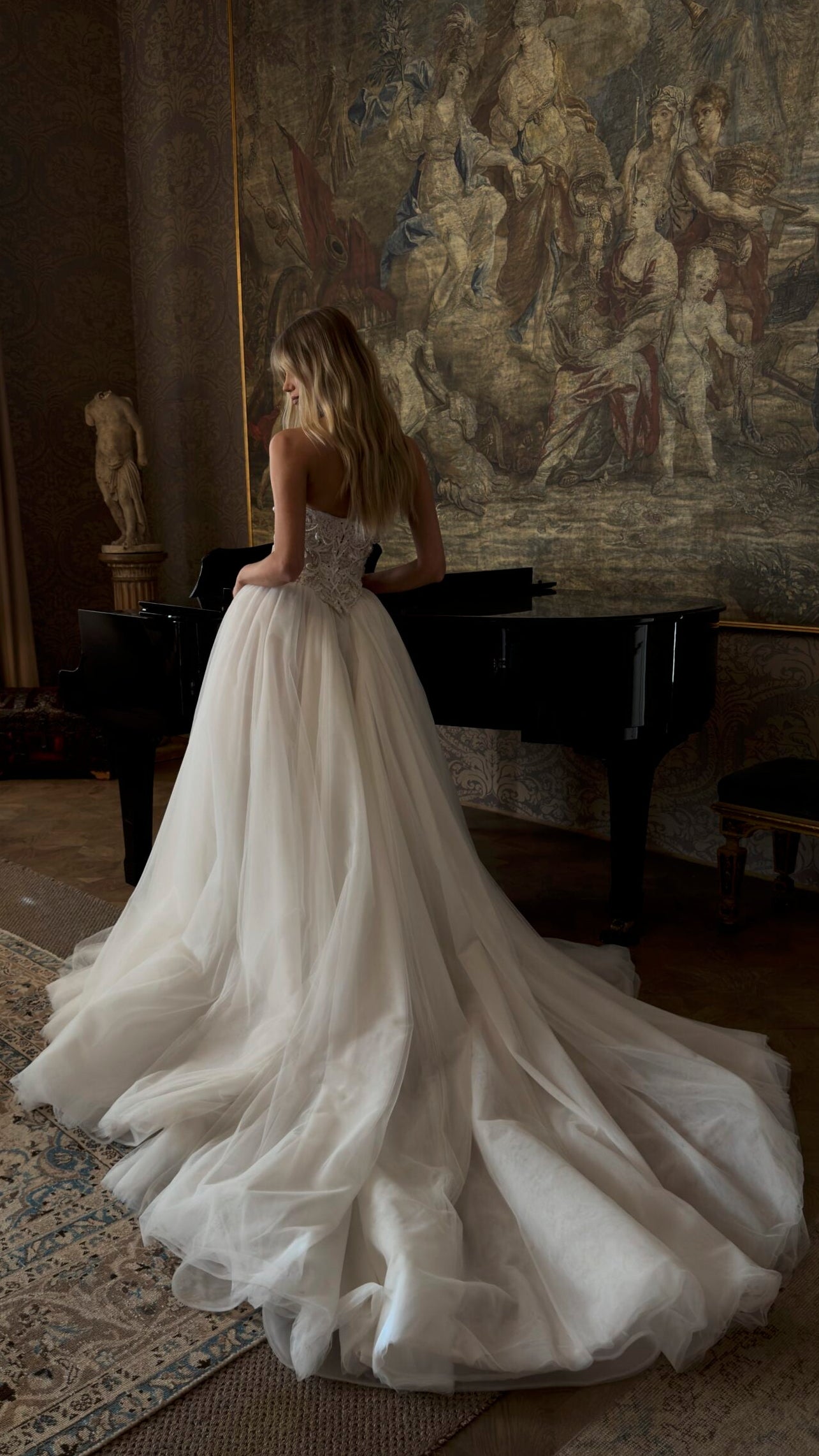 Wedding_Dress_Bridal_Gown_veil_Accessories_Los_Angeles_ForLove_Bridal-Monique-Lhuillier-pallas-Sima-Couture-Elysee-Vivienne-Westwood- Dana-Harel-Milla-Nova-La-Premiere-privee-Muse-cinq-Sophia-Tolli-ines-di-santo-leah-da-gloria-rivini-oscar-de-la-renta-ysa-makino-eden-aharon-Mariana-Hardwick-Oksana-Mukha-Couture-Dana-Harel-Kyha-Nicole-Felicia-Enzoani-bridal-veils-best-bridal-store-in-los-angeles-enzoani-vera-wang-sarah-seven-Grace-Loves-Lace-lovely-bride-lilis-rachel-&-rose-liz-martinez-Dovita-bridal-minis