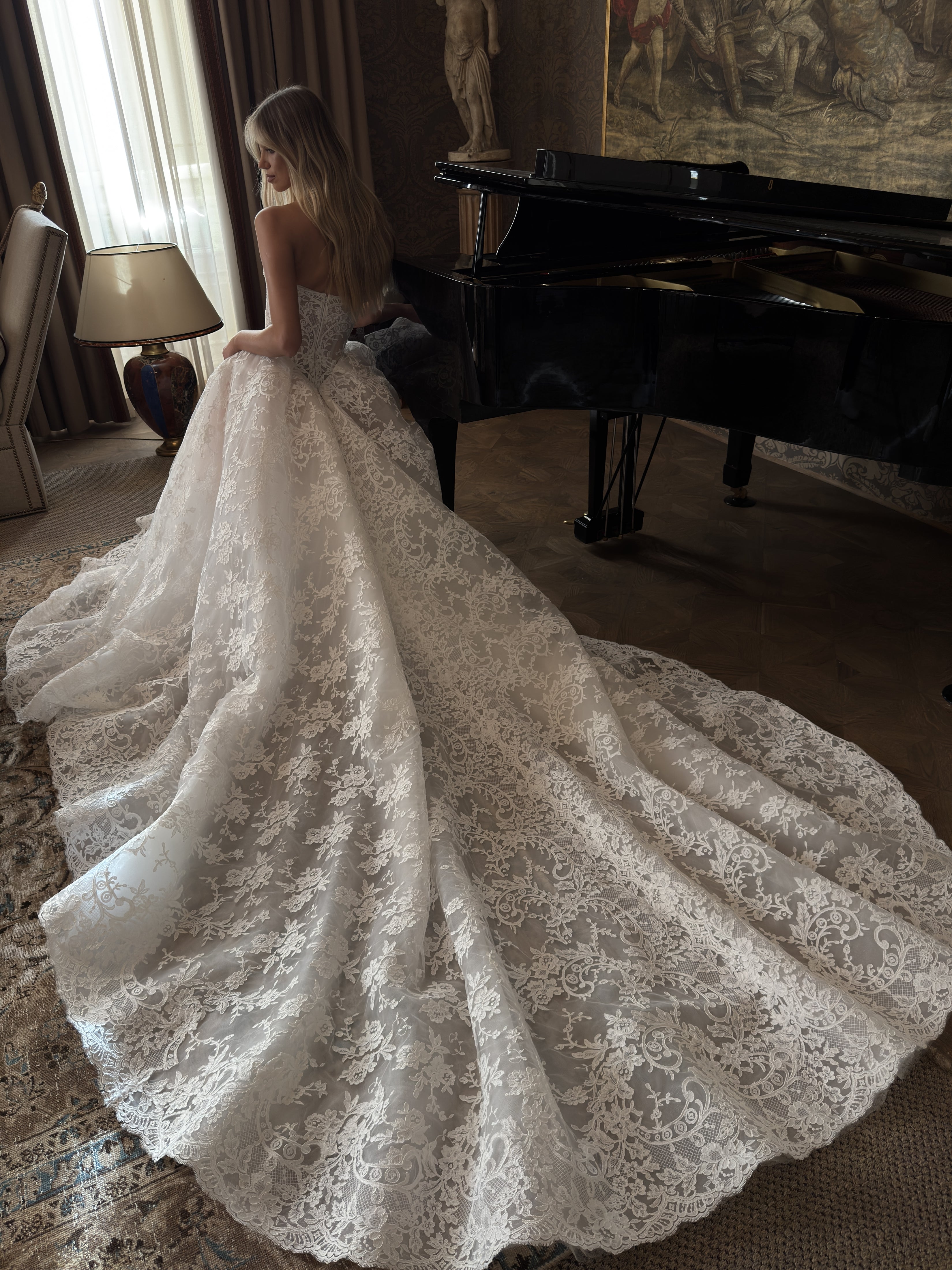 Wedding_Dress_Bridal_Gown_veil_Accessories_Los_Angeles_ForLove_Bridal-Monique-Lhuillier-pallas-Sima-Couture-Elysee-Vivienne-Westwood- Dana-Harel-Milla-Nova-La-Premiere-privee-loho-cinq-Sophia-Tolli-ines-di-santo-leah-da-gloria-rivini-oscar-de-la-renta-ysa-makino-eden-aharon-Mariana-Hardwick-Oksana-Mukha-Couture-Dana-Harel-Kyha-Nicole-Felicia-Enzoani-bridal-veils-best-bridal-store-in-los-angeles-enzoani-vera-wang-sarah-seven-Grace-Loves-Lace-lovely-bride-lilis-rachel-&-rose-liz-martinez-Dovita-bridal-minis