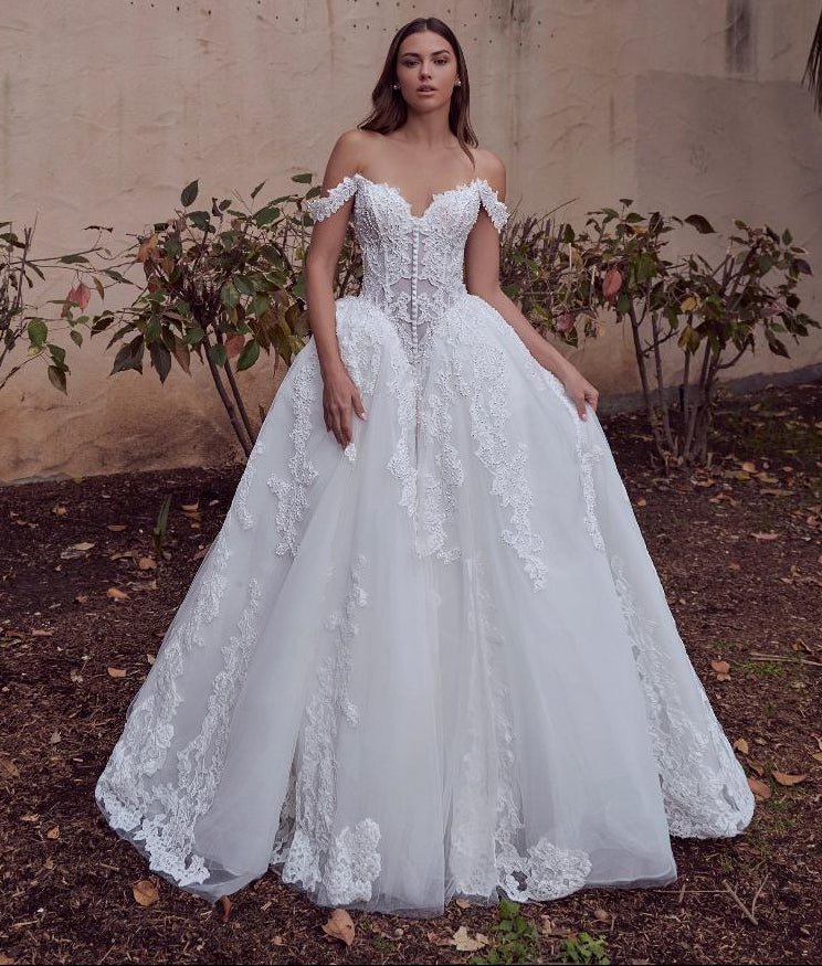 Wedding_Dress_Bridal_Gown_veil_Accessories_Los_Angeles_ForLove_Bridal-Monique-Lhuillier-pallas-Sima-Couture-Elysee-Vivienne-Westwood- Dana-Harel-Milla-Nova-La-Premiere-privee-loho-cinq-Sophia-Tolli-ines-di-santo-leah-da-gloria-rivini-oscar-de-la-renta-ysa-makino-eden-aharon-Mariana-Hardwick-Oksana-Mukha-Couture-Dana-Harel-Kyha-Nicole-Felicia-Enzoani-bridal-veils-best-bridal-store-in-los-angeles-enzoani-vera-wang-sarah-seven-Grace-Loves-Lace-lovely-bride-lilis-rachel-&-rose-liz-martinez-Dovita-bridal-minis