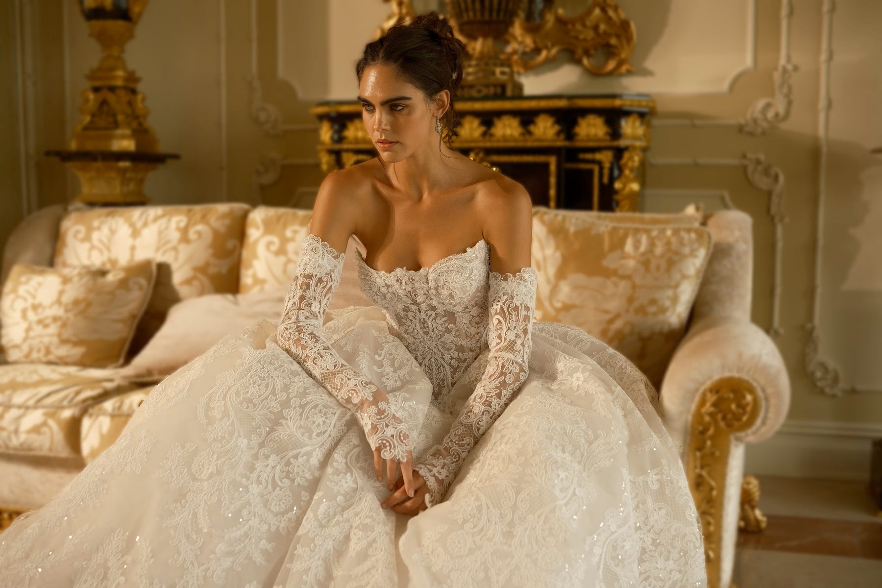 Wedding_Dress_Bridal_Gown_veil_Accessories_Los_Angeles_ForLove_Bridal-Monique-Lhuillier-pallas-Sima-Couture-Elysee-Vivienne-Westwood- Dana-Harel-Milla-Nova-La-Premiere-privee-Muse-cinq-Sophia-Tolli-ines-di-santo-leah-da-gloria-rivini-oscar-de-la-renta-ysa-makino-eden-aharon-Mariana-Hardwick-Oksana-Mukha-Couture-Dana-Harel-Kyha-Nicole-Felicia-Enzoani-bridal-veils-best-bridal-store-in-los-angeles-enzoani-vera-wang-sarah-seven-Grace-Loves-Lace-lovely-bride-lilis-rachel-&-rose-liz-martinez-Dovita-bridal-minis