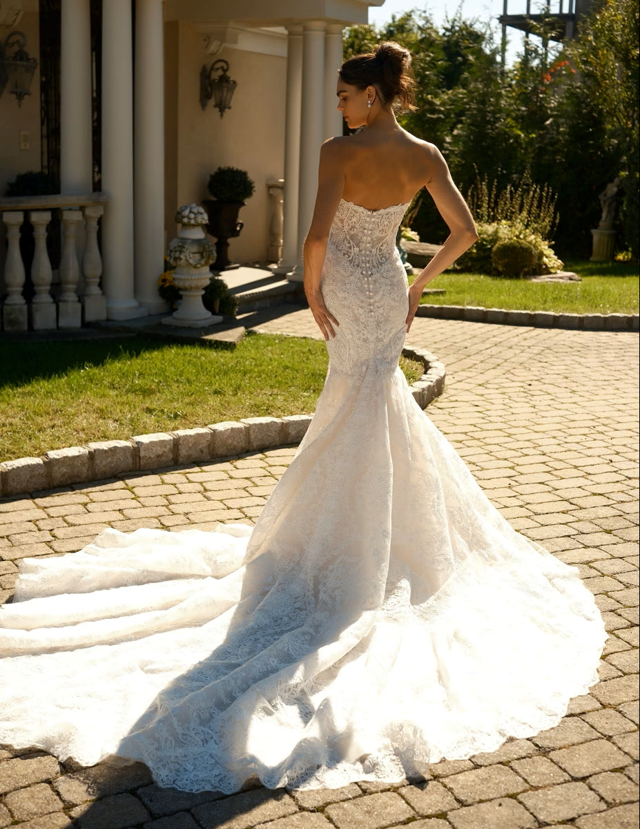 Wedding_Dress_Bridal_Gown_veil_Accessories_Los_Angeles_ForLove_Bridal-Monique-Lhuillier-pallas-Sima-Couture-Elysee-Vivienne-Westwood- Dana-Harel-Milla-Nova-La-Premiere-privee-Muse-cinq-Sophia-Tolli-ines-di-santo-leah-da-gloria-rivini-oscar-de-la-renta-ysa-makino-eden-aharon-Mariana-Hardwick-Oksana-Mukha-Couture-Dana-Harel-Kyha-Nicole-Felicia-Enzoani-bridal-veils-best-bridal-store-in-los-angeles-enzoani-vera-wang-sarah-seven-Grace-Loves-Lace-lovely-bride-lilis-rachel-&-rose-liz-martinez-Dovita-bridal-minis