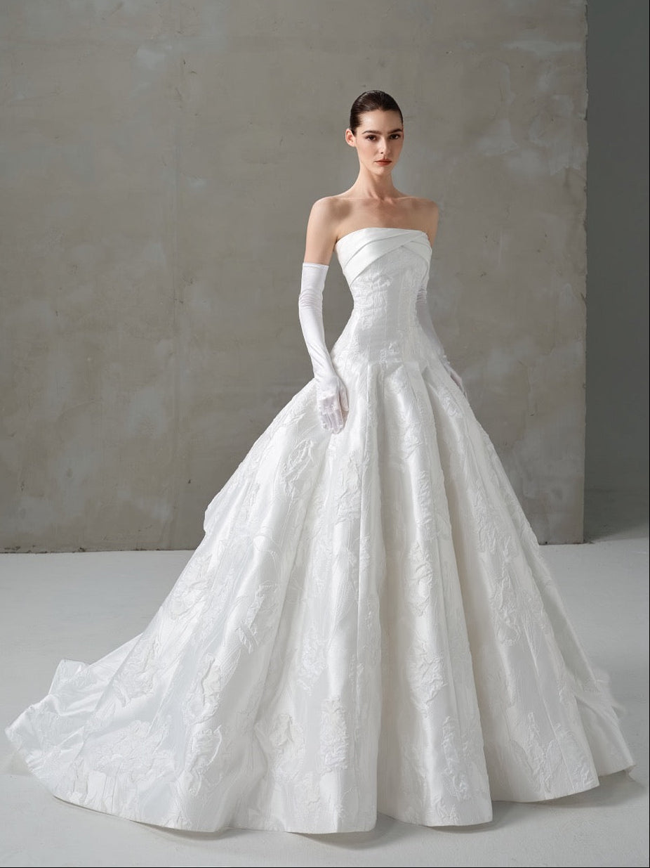 Wedding_Dress_Bridal_Gown_veil_Accessories_Los_Angeles_ForLove_Bridal-Monique-Lhuillier-pallas-Sima-Couture-Elysee-Vivienne-Westwood- Dana-Harel-Milla-Nova-La-Premiere-privee-Muse-cinq-Sophia-Tolli-ines-di-santo-leah-da-gloria-rivini-oscar-de-la-renta-ysa-makino-eden-aharon-Mariana-Hardwick-Oksana-Mukha-Couture-Dana-Harel-Kyha-Nicole-Felicia-Enzoani-bridal-veils-best-bridal-store-in-los-angeles-enzoani-vera-wang-sarah-seven-Grace-Loves-Lace-lovely-bride-lilis-rachel-&-rose-liz-martinez-Dovita-bridal-minis
