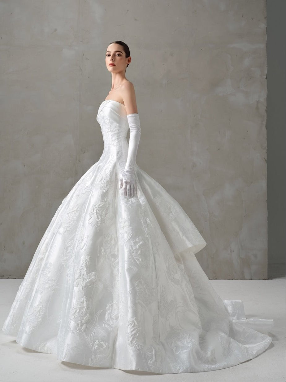 Wedding_Dress_Bridal_Gown_veil_Accessories_Los_Angeles_ForLove_Bridal-Monique-Lhuillier-pallas-Sima-Couture-Elysee-Vivienne-Westwood- Dana-Harel-Milla-Nova-La-Premiere-privee-Muse-cinq-Sophia-Tolli-ines-di-santo-leah-da-gloria-rivini-oscar-de-la-renta-ysa-makino-eden-aharon-Mariana-Hardwick-Oksana-Mukha-Couture-Dana-Harel-Kyha-Nicole-Felicia-Enzoani-bridal-veils-best-bridal-store-in-los-angeles-enzoani-vera-wang-sarah-seven-Grace-Loves-Lace-lovely-bride-lilis-rachel-&-rose-liz-martinez-Dovita-bridal-minis