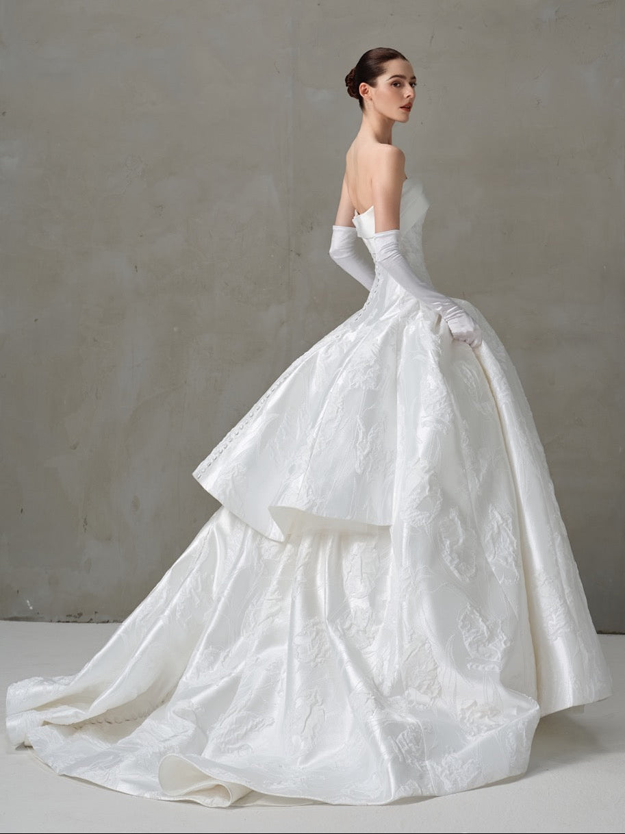 Wedding_Dress_Bridal_Gown_veil_Accessories_Los_Angeles_ForLove_Bridal-Monique-Lhuillier-pallas-Sima-Couture-Elysee-Vivienne-Westwood- Dana-Harel-Milla-Nova-La-Premiere-privee-Muse-cinq-Sophia-Tolli-ines-di-santo-leah-da-gloria-rivini-oscar-de-la-renta-ysa-makino-eden-aharon-Mariana-Hardwick-Oksana-Mukha-Couture-Dana-Harel-Kyha-Nicole-Felicia-Enzoani-bridal-veils-best-bridal-store-in-los-angeles-enzoani-vera-wang-sarah-seven-Grace-Loves-Lace-lovely-bride-lilis-rachel-&-rose-liz-martinez-Dovita-bridal-minis