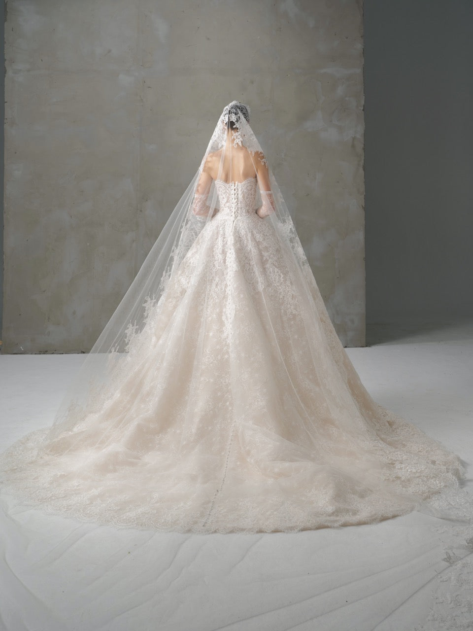 Wedding_Dress_Bridal_Gown_veil_Accessories_Los_Angeles_ForLove_Bridal-Monique-Lhuillier-pallas-Sima-Couture-Elysee-Vivienne-Westwood- Dana-Harel-Milla-Nova-La-Premiere-privee-Muse-cinq-Sophia-Tolli-ines-di-santo-leah-da-gloria-rivini-oscar-de-la-renta-ysa-makino-eden-aharon-Mariana-Hardwick-Oksana-Mukha-Couture-Dana-Harel-Kyha-Nicole-Felicia-Enzoani-bridal-veils-best-bridal-store-in-los-angeles-enzoani-vera-wang-sarah-seven-Grace-Loves-Lace-lovely-bride-lilis-rachel-&-rose-liz-martinez-Dovita-bridal-minis