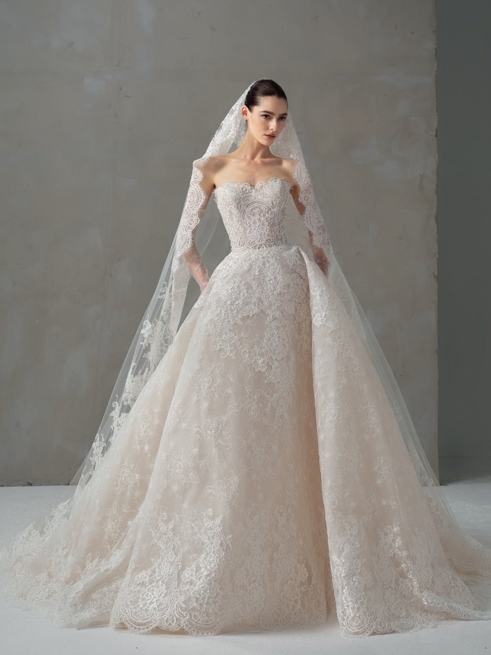 Wedding_Dress_Bridal_Gown_veil_Accessories_Los_Angeles_ForLove_Bridal-Monique-Lhuillier-pallas-Sima-Couture-Elysee-Vivienne-Westwood- Dana-Harel-Milla-Nova-La-Premiere-privee-Muse-cinq-Sophia-Tolli-ines-di-santo-leah-da-gloria-rivini-oscar-de-la-renta-ysa-makino-eden-aharon-Mariana-Hardwick-Oksana-Mukha-Couture-Dana-Harel-Kyha-Nicole-Felicia-Enzoani-bridal-veils-best-bridal-store-in-los-angeles-enzoani-vera-wang-sarah-seven-Grace-Loves-Lace-lovely-bride-lilis-rachel-&-rose-liz-martinez-Dovita-bridal-minis