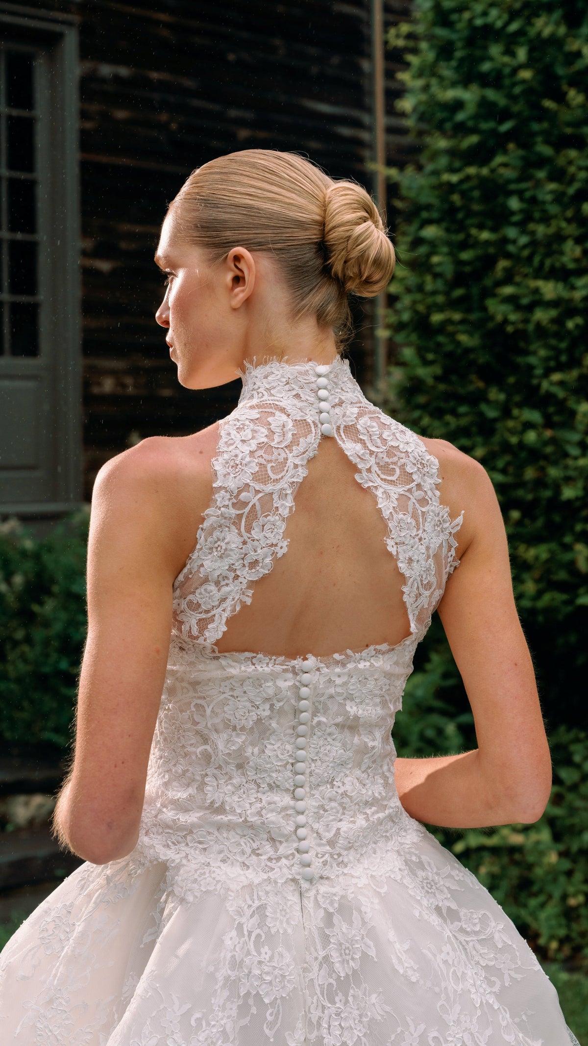 Wedding_Dress_Bridal_Gown_veil_Accessories_Los_Angeles_ForLove_Bridal-Monique-Lhuillier-pallas-Sima-Couture-Elysee-Vivienne-Westwood- Dana-Harel-Milla-Nova-La-Premiere-privee-Muse-cinq-Sophia-Tolli-ines-di-santo-leah-da-gloria-rivini-oscar-de-la-renta-ysa-makino-eden-aharon-Mariana-Hardwick-Oksana-Mukha-Couture-Dana-Harel-Kyha-Nicole-Felicia-Enzoani-bridal-veils-best-bridal-store-in-los-angeles-enzoani-vera-wang-sarah-seven-Grace-Loves-Lace-lovely-bride-lilis-rachel-&-rose-liz-martinez-Dovita-bridal-minis