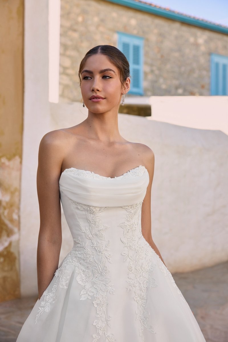 Wedding_Dress_Bridal_Gown_veil_Accessories_Los_Angeles_ForLove_Bridal-Monique-Lhuillier-pallas-Sima-Couture-Elysee-Vivienne-Westwood- Dana-Harel-Milla-Nova-La-Premiere-privee-loho-cinq-Sophia-Tolli-ines-di-santo-leah-da-gloria-rivini-oscar-de-la-renta-ysa-makino-eden-aharon-Mariana-Hardwick-Oksana-Mukha-Couture-Dana-Harel-Kyha-Nicole-Felicia-Enzoani-bridal-veils-best-bridal-store-in-los-angeles-enzoani-vera-wang-sarah-seven-Grace-Loves-Lace-lovely-bride-lilis-rachel-&-rose-liz-martinez-Dovita-bridal-minis