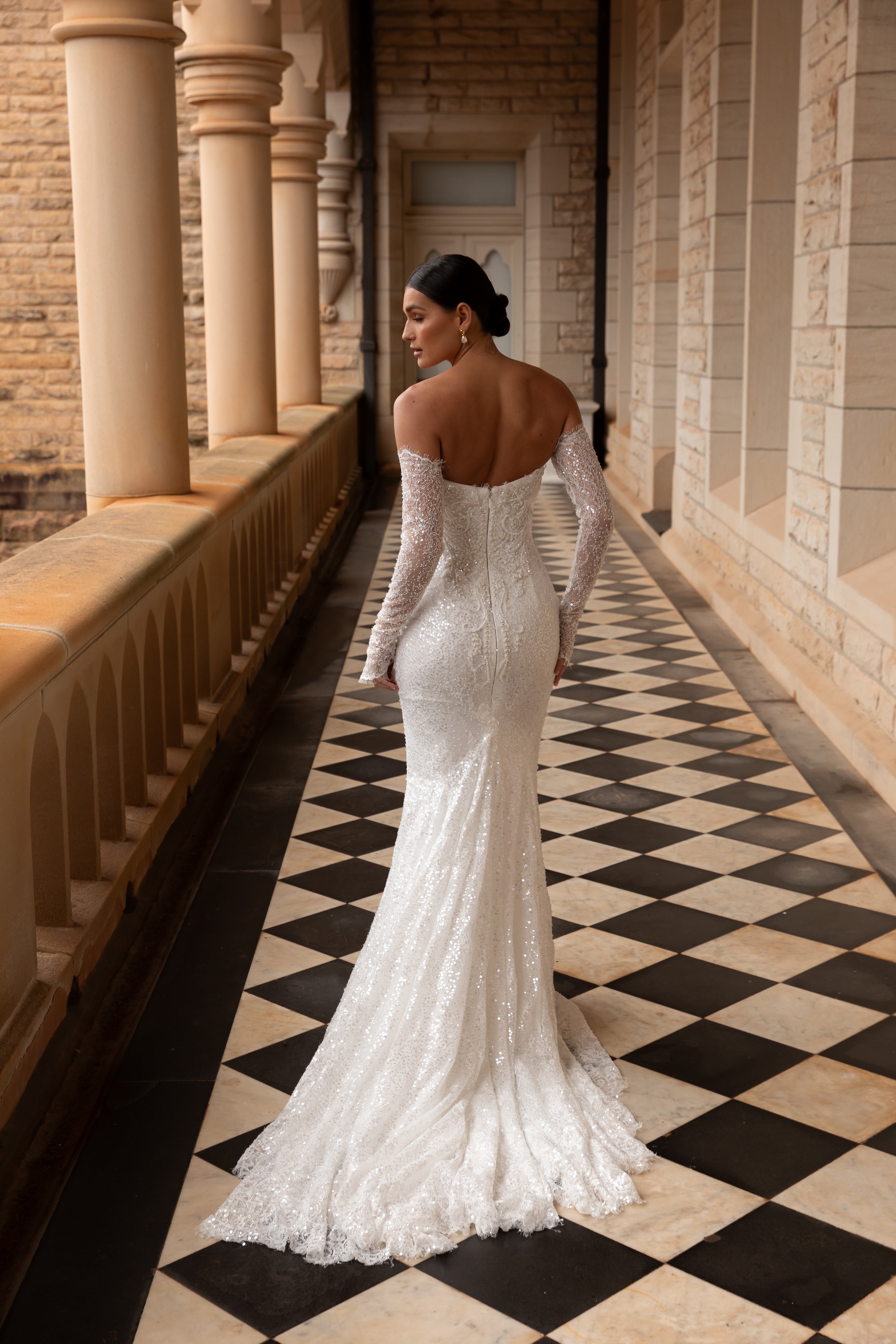 Wedding_Dress_Bridal_Gown_veil_Accessories_Los_Angeles_ForLove_Bridal-Monique-Lhuillier-pallas-Sima-Couture-Elysee-Vivienne-Westwood- Dana-Harel-Milla-Nova-La-Premiere-privee-loho-cinq-Sophia-Tolli-ines-di-santo-leah-da-gloria-rivini-oscar-de-la-renta-ysa-makino-eden-aharon-Mariana-Hardwick-Oksana-Mukha-Couture-Dana-Harel-Kyha-Nicole-Felicia-Enzoani-bridal-veils-best-bridal-store-in-los-angeles-enzoani-vera-wang-sarah-seven-Grace-Loves-Lace-lovely-bride-lilis-rachel-&-rose-liz-martinez-Dovita-bridal-minis