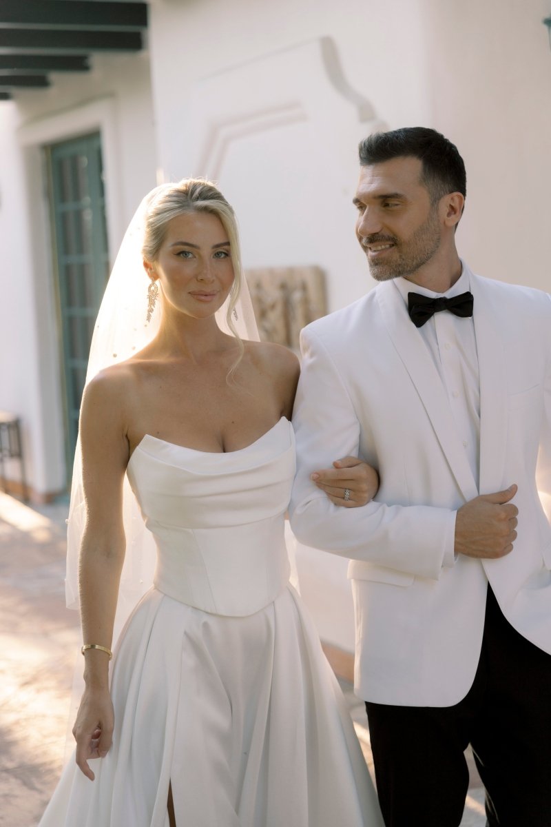 Wedding_Dress_Bridal_Gown_veil_Accessories_Los_Angeles_ForLove_Bridal-Monique-Lhuillier-pallas-Sima-Couture-Elysee-Vivienne-Westwood- Dana-Harel-Milla-Nova-La-Premiere-privee-loho-cinq-Sophia-Tolli-ines-di-santo-leah-da-gloria-rivini-oscar-de-la-renta-ysa-makino-eden-aharon-Mariana-Hardwick-Oksana-Mukha-Couture-Dana-Harel-Kyha-Nicole-Felicia-Enzoani-bridal-veils-best-bridal-store-in-los-angeles-enzoani-vera-wang-sarah-seven-Grace-Loves-Lace-lovely-bride-lilis-rachel-&-rose-liz-martinez-Dovita-bridal-minis