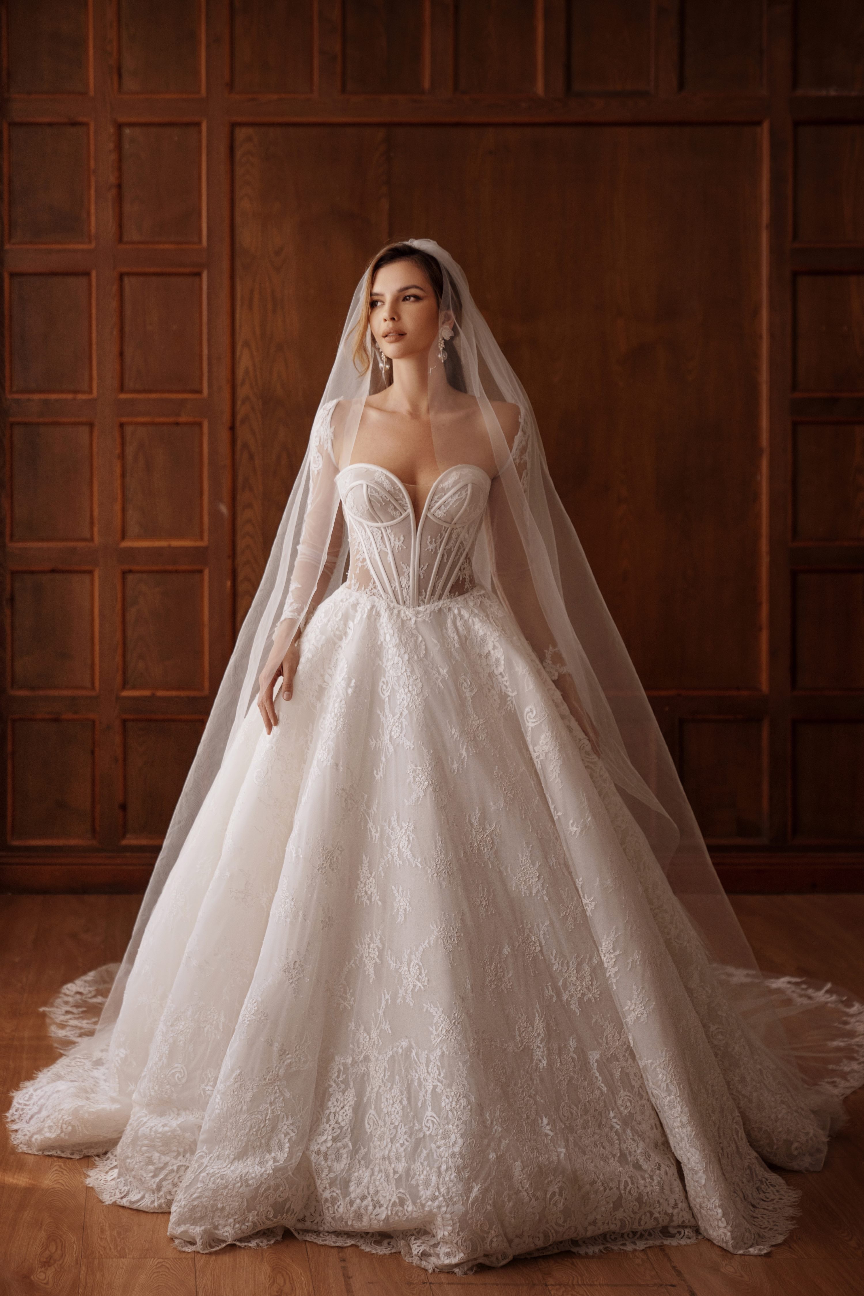 Wedding_Dress_Bridal_Gown_veil_Accessories_Los_Angeles_ForLove_Bridal-Monique-Lhuillier-pallas-Sima-Couture-Elysee-Vivienne-Westwood- Dana-Harel-Milla-Nova-La-Premiere-privee-loho-cinq-Sophia-Tolli-ines-di-santo-leah-da-gloria-rivini-oscar-de-la-renta-ysa-makino-eden-aharon-Mariana-Hardwick-Oksana-Mukha-Couture-Dana-Harel-Kyha-Nicole-Felicia-Enzoani-bridal-veils-best-bridal-store-in-los-angeles-enzoani-vera-wang-sarah-seven-Grace-Loves-Lace-lovely-bride-lilis-rachel-&-rose-liz-martinez-Dovita-bridal-minis