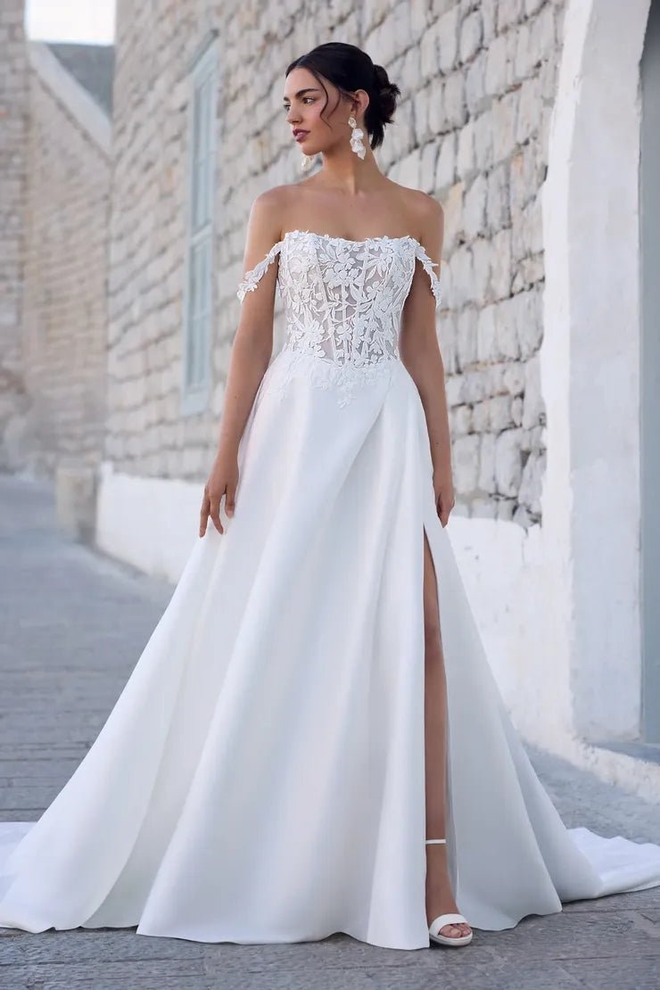 Wedding_Dress_Bridal_Gown_veil_Accessories_Los_Angeles_ForLove_Bridal-Monique-Lhuillier-pallas-Sima-Couture-Elysee-Vivienne-Westwood- Dana-Harel-Milla-Nova-La-Premiere-privee-loho-cinq-Sophia-Tolli-ines-di-santo-leah-da-gloria-rivini-oscar-de-la-renta-ysa-makino-eden-aharon-Mariana-Hardwick-Oksana-Mukha-Couture-Dana-Harel-Kyha-Nicole-Felicia-Enzoani-bridal-veils-best-bridal-store-in-los-angeles-enzoani-vera-wang-sarah-seven-Grace-Loves-Lace-lovely-bride-lilis-rachel-&-rose-liz-martinez-Dovita-bridal-minis