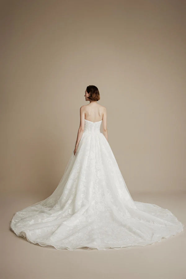 Wedding_Dress_Bridal_Gown_veil_Accessories_Los_Angeles_ForLove_Bridal-Monique-Lhuillier-pallas-Sima-Couture-Elysee-Vivienne-Westwood- Dana-Harel-Milla-Nova-La-Premiere-privee-loho-cinq-Sophia-Tolli-ines-di-santo-leah-da-gloria-rivini-oscar-de-la-renta-ysa-makino-eden-aharon-Mariana-Hardwick-Oksana-Mukha-Couture-Dana-Harel-Kyha-Nicole-Felicia-Enzoani-bridal-veils-best-bridal-store-in-los-angeles-enzoani-vera-wang-sarah-seven-Grace-Loves-Lace-lovely-bride-lilis-rachel-&-rose-liz-martinez-Dovita-bridal-minis