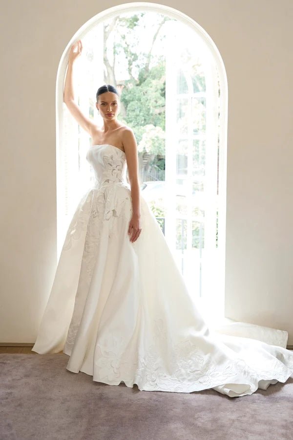 Wedding_Dress_Bridal_Gown_veil_Accessories_Los_Angeles_ForLove_Bridal-Monique-Lhuillier-pallas-Sima-Couture-Elysee-Vivienne-Westwood- Dana-Harel-Milla-Nova-La-Premiere-privee-loho-cinq-Sophia-Tolli-ines-di-santo-leah-da-gloria-rivini-oscar-de-la-renta-ysa-makino-eden-aharon-Mariana-Hardwick-Oksana-Mukha-Couture-Dana-Harel-Kyha-Nicole-Felicia-Enzoani-bridal-veils-best-bridal-store-in-los-angeles-enzoani-vera-wang-sarah-seven-Grace-Loves-Lace-lovely-bride-lilis-rachel-&-rose-liz-martinez-Dovita-bridal-minis