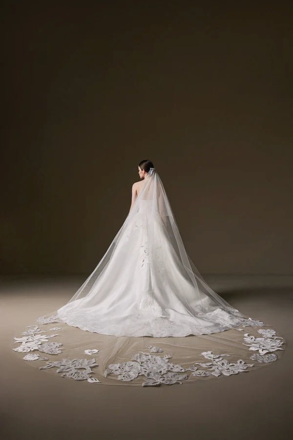 Wedding_Dress_Bridal_Gown_veil_Accessories_Los_Angeles_ForLove_Bridal-Monique-Lhuillier-pallas-Sima-Couture-Elysee-Vivienne-Westwood- Dana-Harel-Milla-Nova-La-Premiere-privee-loho-cinq-Sophia-Tolli-ines-di-santo-leah-da-gloria-rivini-oscar-de-la-renta-ysa-makino-eden-aharon-Mariana-Hardwick-Oksana-Mukha-Couture-Dana-Harel-Kyha-Nicole-Felicia-Enzoani-bridal-veils-best-bridal-store-in-los-angeles-enzoani-vera-wang-sarah-seven-Grace-Loves-Lace-lovely-bride-lilis-rachel-&-rose-liz-martinez-Dovita-bridal-minis
