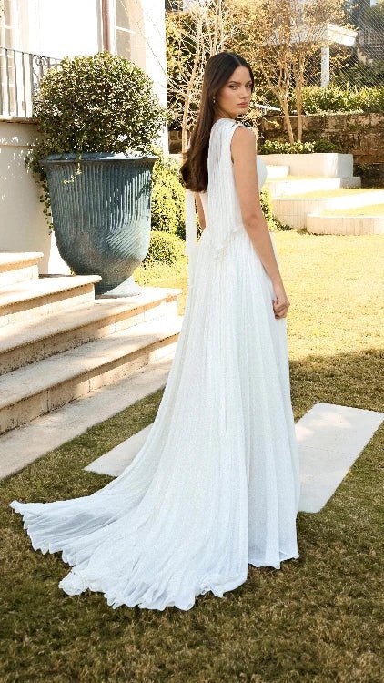 Wedding_Dress_Bridal_Gown_veil_Accessories_Los_Angeles_ForLove_Bridal-Monique-Lhuillier-pallas-Sima-Couture-Elysee-Vivienne-Westwood- Dana-Harel-Milla-Nova-La-Premiere-privee-loho-cinq-Sophia-Tolli-ines-di-santo-leah-da-gloria-rivini-oscar-de-la-renta-ysa-makino-eden-aharon-Mariana-Hardwick-Oksana-Mukha-Couture-Dana-Harel-Kyha-Nicole-Felicia-Enzoani-bridal-veils-best-bridal-store-in-los-angeles-enzoani-vera-wang-sarah-seven-Grace-Loves-Lace-lovely-bride-lilis-rachel-&-rose-liz-martinez-Dovita-bridal-minis