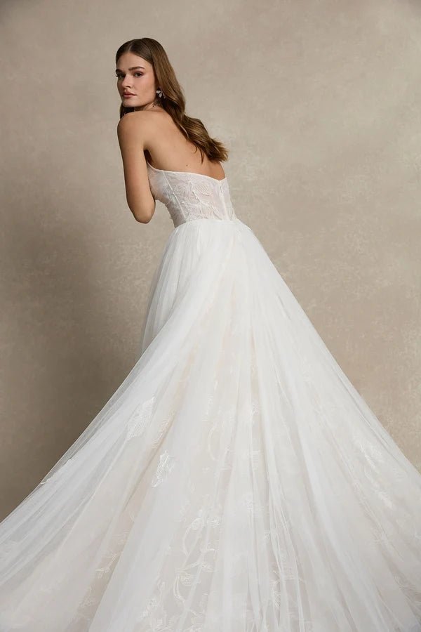 Wedding_Dress_Bridal_Gown_veil_Accessories_Los_Angeles_ForLove_Bridal-Monique-Lhuillier-pallas-Sima-Couture-Elysee-Vivienne-Westwood- Dana-Harel-Milla-Nova-La-Premiere-privee-loho-cinq-Sophia-Tolli-ines-di-santo-leah-da-gloria-rivini-oscar-de-la-renta-ysa-makino-eden-aharon-Mariana-Hardwick-Oksana-Mukha-Couture-Dana-Harel-Kyha-Nicole-Felicia-Enzoani-bridal-veils-best-bridal-store-in-los-angeles-enzoani-vera-wang-sarah-seven-Grace-Loves-Lace-lovely-bride-lilis-rachel-&-rose-liz-martinez-Dovita-bridal-minis