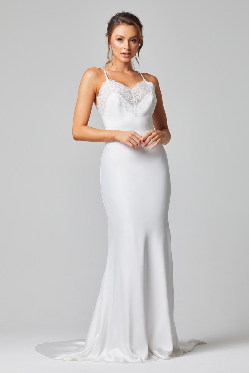 Wedding_Dress_Bridal_Gown_veil_Accessories_Los_Angeles_ForLove_Bridal-Monique-Lhuillier-pallas-Sima-Couture-Elysee-Vivienne-Westwood- Dana-Harel-Milla-Nova-La-Premiere-privee-loho-cinq-Sophia-Tolli-ines-di-santo-leah-da-gloria-rivini-oscar-de-la-renta-ysa-makino-eden-aharon-Mariana-Hardwick-Oksana-Mukha-Couture-Dana-Harel-Kyha-Nicole-Felicia-Enzoani-bridal-veils-best-bridal-store-in-los-angeles-enzoani-vera-wang-sarah-seven-Grace-Loves-Lace-lovely-bride-lilis-rachel-&-rose-liz-martinez-Dovita-bridal-minis
