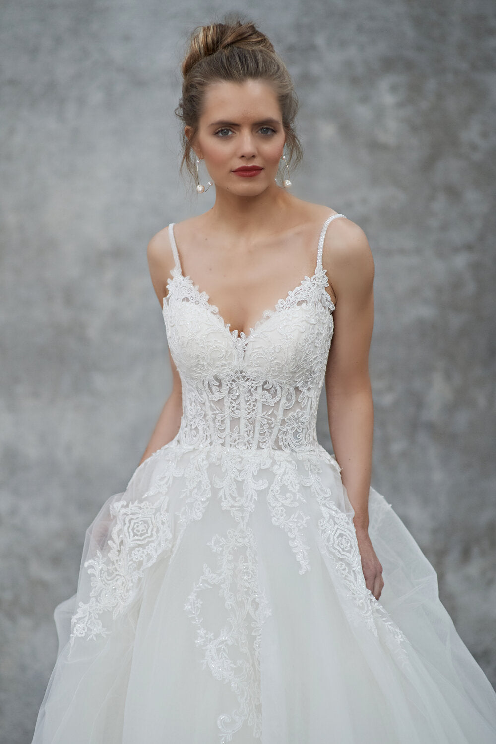 Wedding dress sample new arrivals sale los angeles 2019