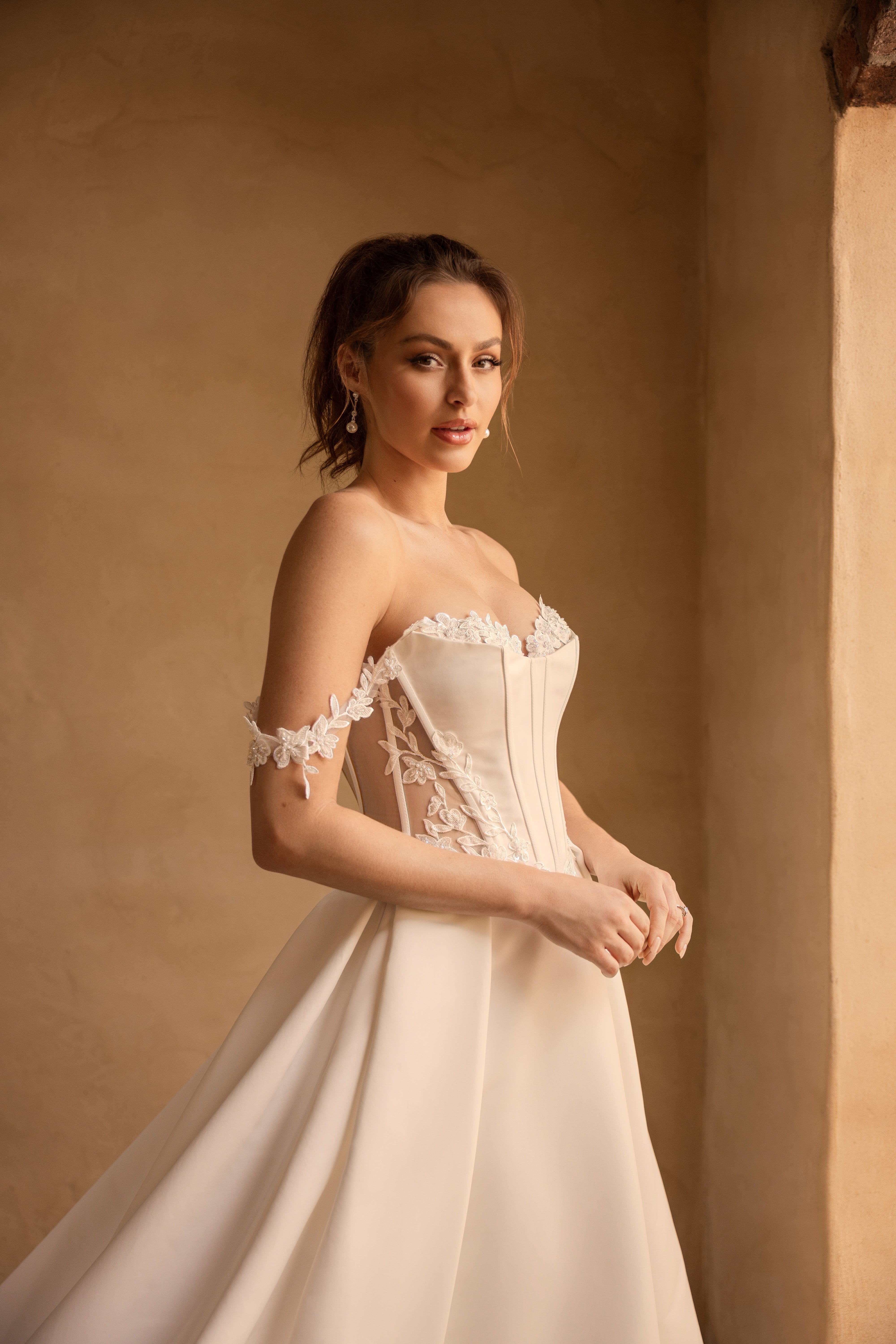 ForLove-Bridal-Wedding-Dress-Bridal-Gowns-Los-Angeles-Galia-Lahav-Berta-Muse-Jolie-Pronovias-Mariana-Hardwick-Berta-Sima-Elysee-Enzoani-liz-martinez-Pallas-calla-blanche-martina-liana-Sophia-Tolli-Oksana-Mukha-Sarah-Seven-Accessories-La-Premiere-Randy-Fenoli-Inbal-Dror-Anne-Barge-Panache-Justin-Alexander-Valdrin-Sahiti-Pollardi