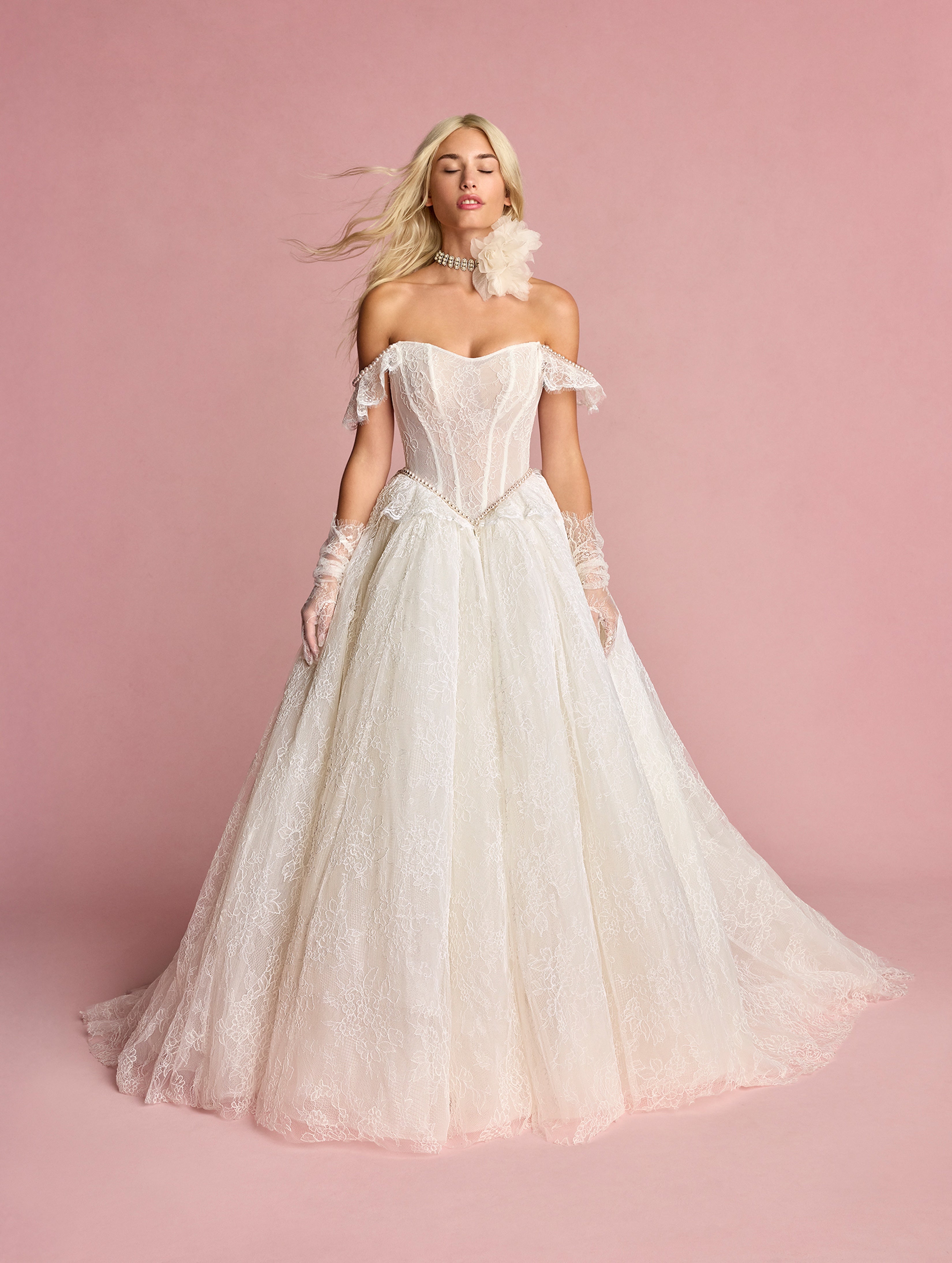 Wedding_Dress_Bridal_Gown_veil_Accessories_Los_Angeles_ForLove_Bridal-Monique-Lhuillier-pallas-Sima-Couture-Elysee-Vivienne-Westwood- Dana-Harel-Milla-Nova-La-Premiere-privee-loho-cinq-Sophia-Tolli-ines-di-santo-leah-da-gloria-rivini-oscar-de-la-renta-ysa-makino-eden-aharon-Mariana-Hardwick-Oksana-Mukha-Couture-Dana-Harel-Kyha-Nicole-Felicia-Enzoani-bridal-veils-best-bridal-store-in-los-angeles-enzoani-vera-wang-sarah-seven-Grace-Loves-Lace-lovely-bride-lilis-rachel-&-rose-liz-martinez-Dovita-bridal-minis