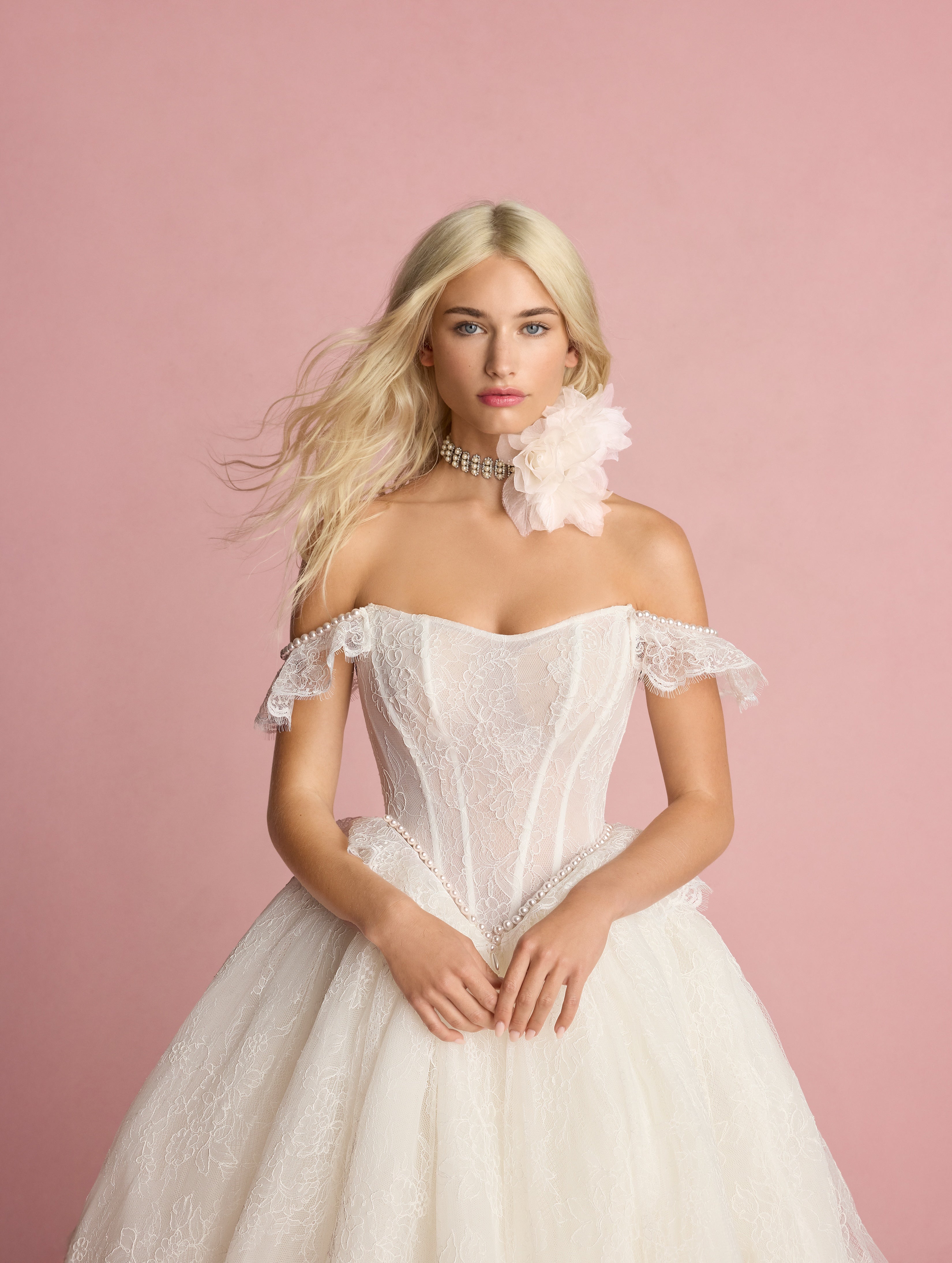 Wedding_Dress_Bridal_Gown_veil_Accessories_Los_Angeles_ForLove_Bridal-Monique-Lhuillier-pallas-Sima-Couture-Elysee-Vivienne-Westwood- Dana-Harel-Milla-Nova-La-Premiere-privee-loho-cinq-Sophia-Tolli-ines-di-santo-leah-da-gloria-rivini-oscar-de-la-renta-ysa-makino-eden-aharon-Mariana-Hardwick-Oksana-Mukha-Couture-Dana-Harel-Kyha-Nicole-Felicia-Enzoani-bridal-veils-best-bridal-store-in-los-angeles-enzoani-vera-wang-sarah-seven-Grace-Loves-Lace-lovely-bride-lilis-rachel-&-rose-liz-martinez-Dovita-bridal-minis