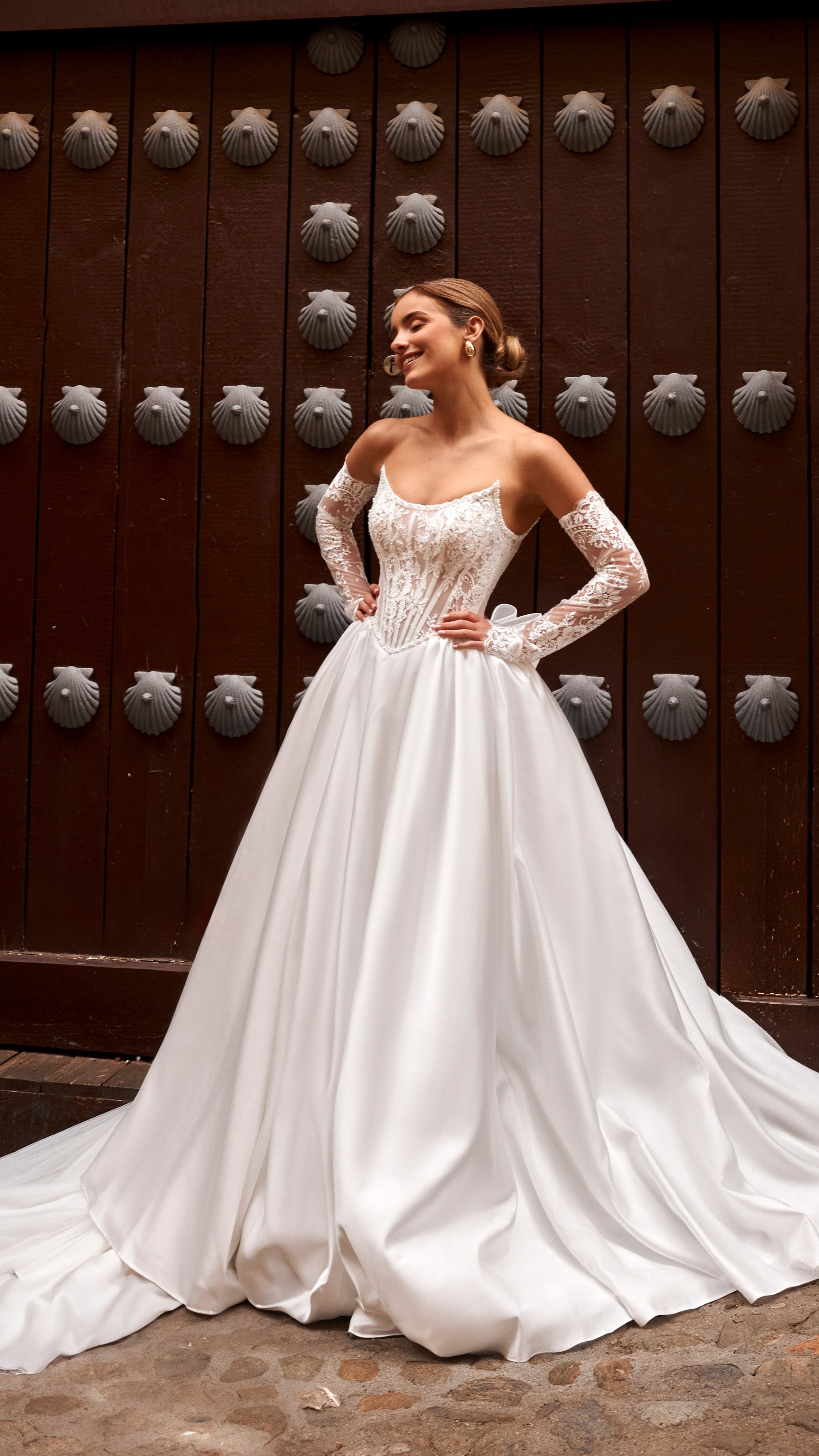 2205_ForLove-Bridal-Top-Wedding-Dress-Bridal-Gowns-Los-Angeles-Galia-Lahav-Pronovias-Berta-Sima-Elysee-Enzoani-liz-martinez-Randy-Fenoli-calla-blanche-Essence-of-Australia-martina-liana-Anne-Barge-Muse-Sophia-Tolli-Oksana-Mukha-DovitaParish_2_w