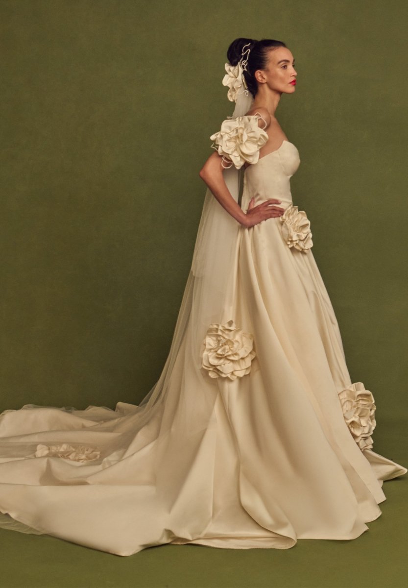 Wedding_Dress_Bridal_Gown_veil_Accessories_Los_Angeles_ForLove_Bridal-Monique-Lhuillier-pallas-Sima-Couture-Elysee-Vivienne-Westwood- Dana-Harel-Milla-Nova-La-Premiere-privee-loho-cinq-Sophia-Tolli-ines-di-santo-leah-da-gloria-rivini-oscar-de-la-renta-ysa-makino-eden-aharon-Mariana-Hardwick-Oksana-Mukha-Couture-Dana-Harel-Kyha-Nicole-Felicia-Enzoani-bridal-veils-best-bridal-store-in-los-angeles-enzoani-vera-wang-sarah-seven-Grace-Loves-Lace-lovely-bride-lilis-rachel-&-rose-liz-martinez-Dovita-bridal-minis