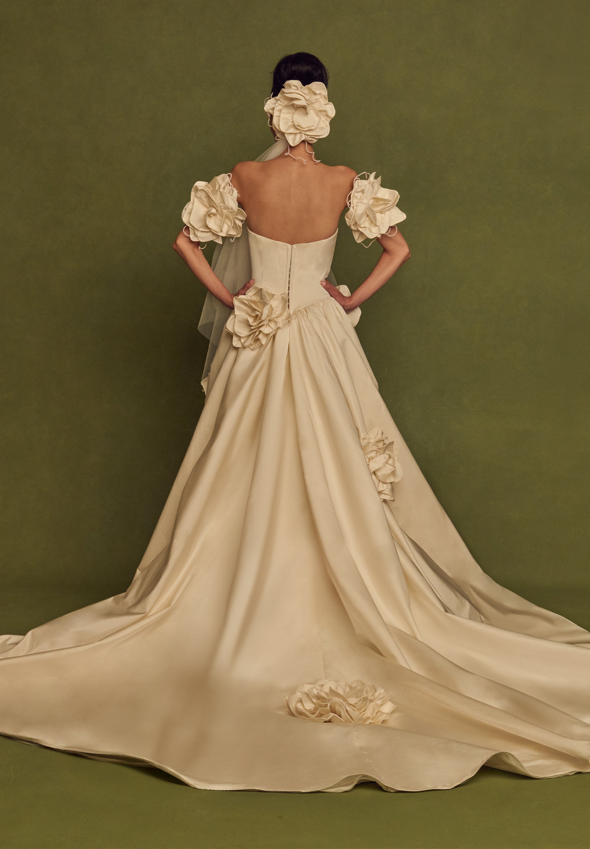 Wedding_Dress_Bridal_Gown_veil_Accessories_Los_Angeles_ForLove_Bridal-Monique-Lhuillier-pallas-Sima-Couture-Elysee-Vivienne-Westwood- Dana-Harel-Milla-Nova-La-Premiere-privee-loho-cinq-Sophia-Tolli-ines-di-santo-leah-da-gloria-rivini-oscar-de-la-renta-ysa-makino-eden-aharon-Mariana-Hardwick-Oksana-Mukha-Couture-Dana-Harel-Kyha-Nicole-Felicia-Enzoani-bridal-veils-best-bridal-store-in-los-angeles-enzoani-vera-wang-sarah-seven-Grace-Loves-Lace-lovely-bride-lilis-rachel-&-rose-liz-martinez-Dovita-bridal-minis