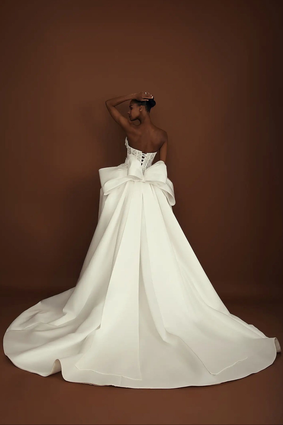Wedding_Dress_Bridal_Gown_veil_Accessories_Los_Angeles_ForLove_Bridal-Monique-Lhuillier-pallas-Sima-Couture-Elysee-Vivienne-Westwood- Dana-Harel-Milla-Nova-La-Premiere-privee-loho-cinq-Sophia-Tolli-ines-di-santo-leah-da-gloria-rivini-oscar-de-la-renta-ysa-makino-eden-aharon-Mariana-Hardwick-Oksana-Mukha-Couture-Dana-Harel-Kyha-Nicole-Felicia-Enzoani-bridal-veils-best-bridal-store-in-los-angeles-enzoani-vera-wang-sarah-seven-Grace-Loves-Lace-lovely-bride-lilis-rachel-&-rose-liz-martinez-Dovita-bridal-minis