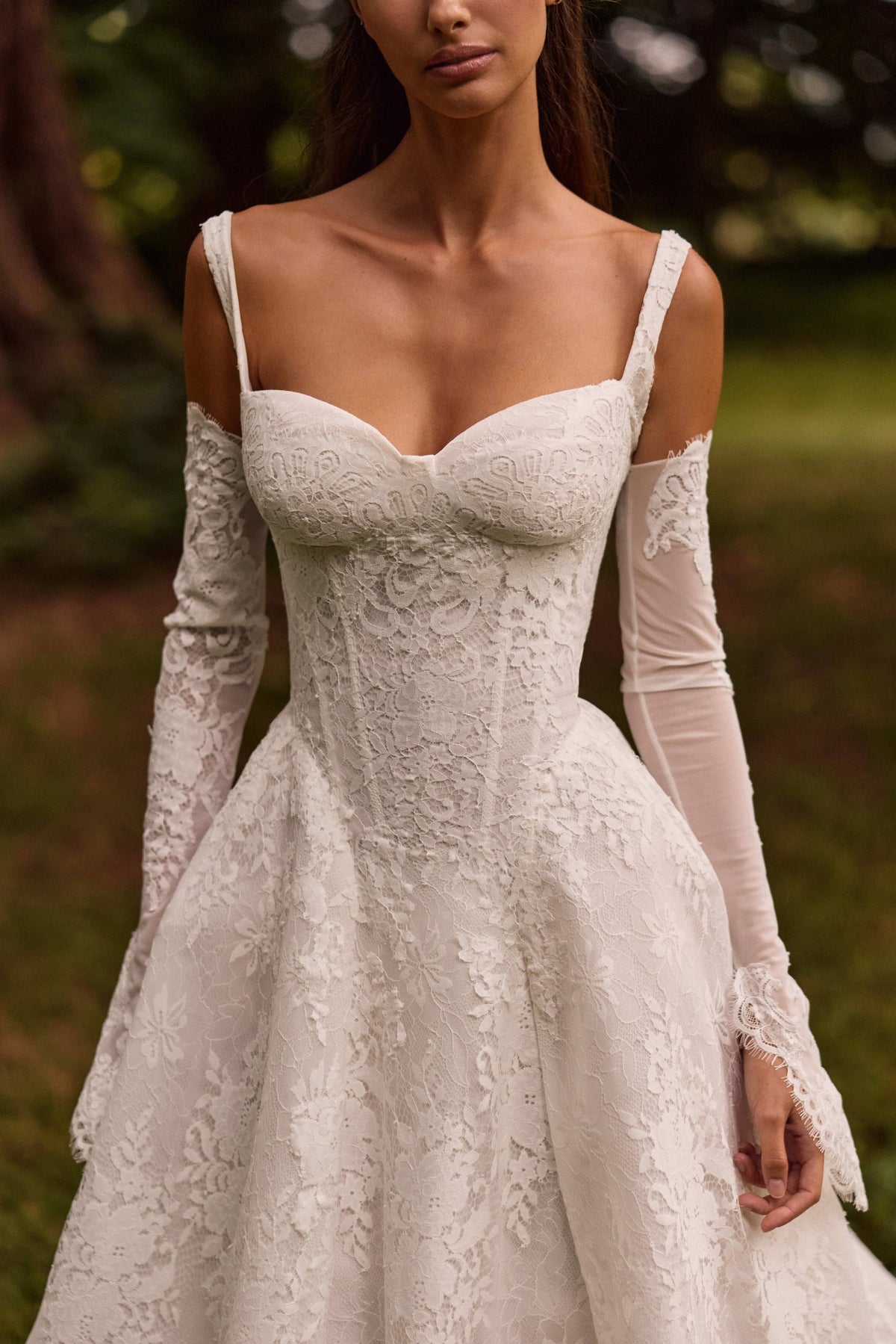 Wedding_Dress_Bridal_Gown_veil_Accessories_Los_Angeles_ForLove_Bridal-Monique-Lhuillier-pallas-Sima-Couture-Elysee-Vivienne-Westwood- Dana-Harel-Milla-Nova-La-Premiere-privee-Muse-cinq-Sophia-Tolli-ines-di-santo-leah-da-gloria-rivini-oscar-de-la-renta-ysa-makino-eden-aharon-Mariana-Hardwick-Oksana-Mukha-Couture-Dana-Harel-Kyha-Nicole-Felicia-Enzoani-bridal-veils-best-bridal-store-in-los-angeles-enzoani-vera-wang-sarah-seven-Grace-Loves-Lace-lovely-bride-lilis-rachel-&-rose-liz-martinez-Dovita-bridal-minis