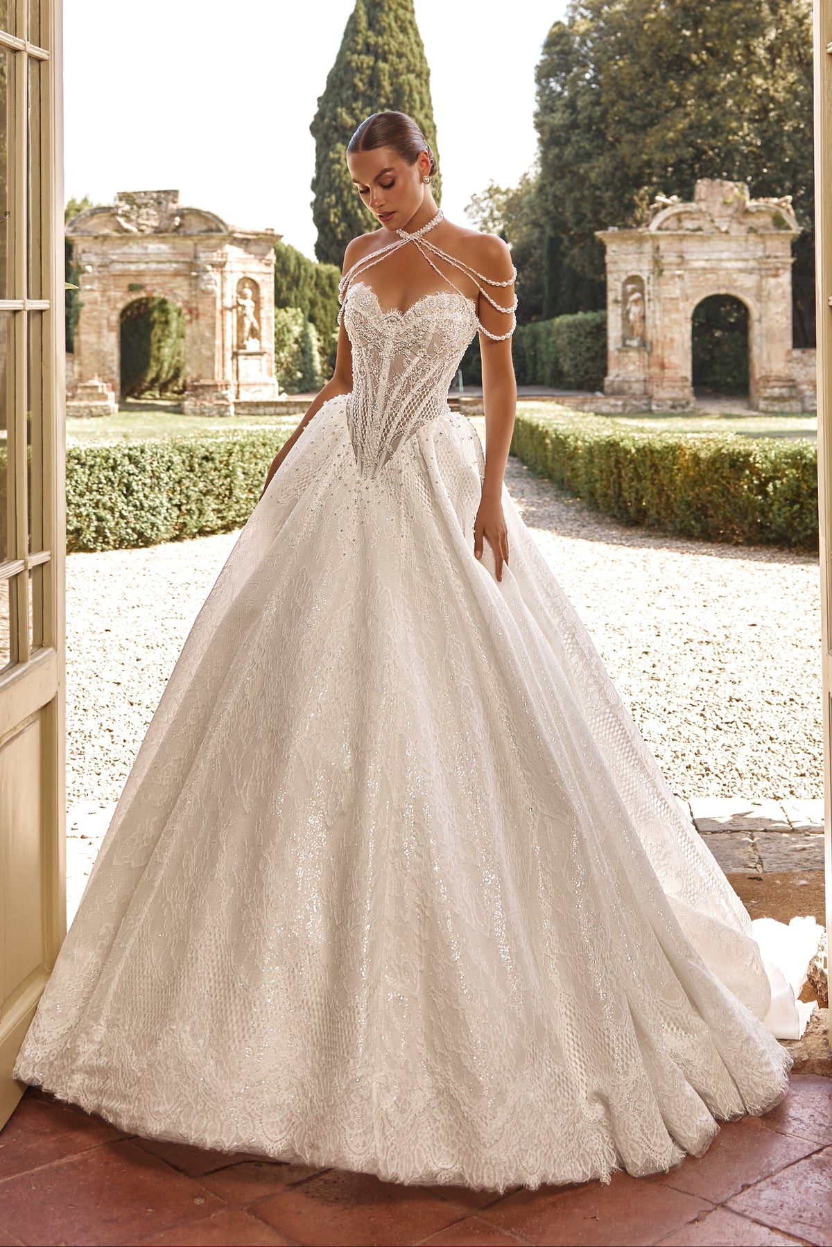 Wedding_Dress_Bridal_Gown_veil_Accessories_Los_Angeles_ForLove_Bridal-Monique-Lhuillier-pallas-Sima-Couture-Elysee-Vivienne-Westwood- Dana-Harel-Milla-Nova-La-Premiere-privee-Muse-cinq-Sophia-Tolli-ines-di-santo-leah-da-gloria-rivini-oscar-de-la-renta-ysa-makino-eden-aharon-Mariana-Hardwick-Oksana-Mukha-Couture-Dana-Harel-Kyha-Nicole-Felicia-Enzoani-bridal-veils-best-bridal-store-in-los-angeles-enzoani-vera-wang-sarah-seven-Grace-Loves-Lace-lovely-bride-lilis-rachel-&-rose-liz-martinez-Dovita-bridal-minis