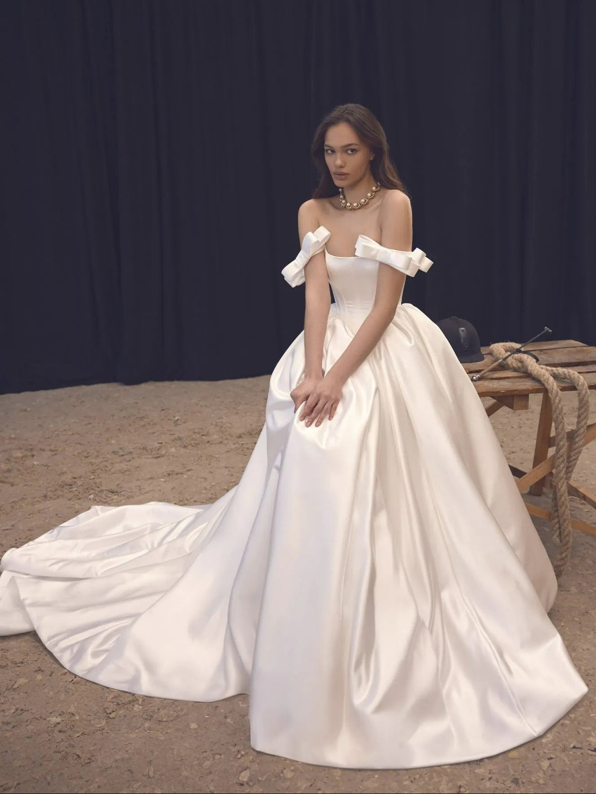 Wedding_Dress_Bridal_Gown_veil_Accessories_Los_Angeles_ForLove_Bridal-Monique-Lhuillier-pallas-Sima-Couture-Elysee-Vivienne-Westwood- Dana-Harel-Milla-Nova-La-Premiere-privee-loho-cinq-Sophia-Tolli-ines-di-santo-leah-da-gloria-rivini-oscar-de-la-renta-ysa-makino-eden-aharon-Mariana-Hardwick-Oksana-Mukha-Couture-Dana-Harel-Kyha-Nicole-Felicia-Enzoani-bridal-veils-best-bridal-store-in-los-angeles-enzoani-vera-wang-sarah-seven-Grace-Loves-Lace-lovely-bride-lilis-rachel-&-rose-liz-martinez-Dovita-bridal-minis