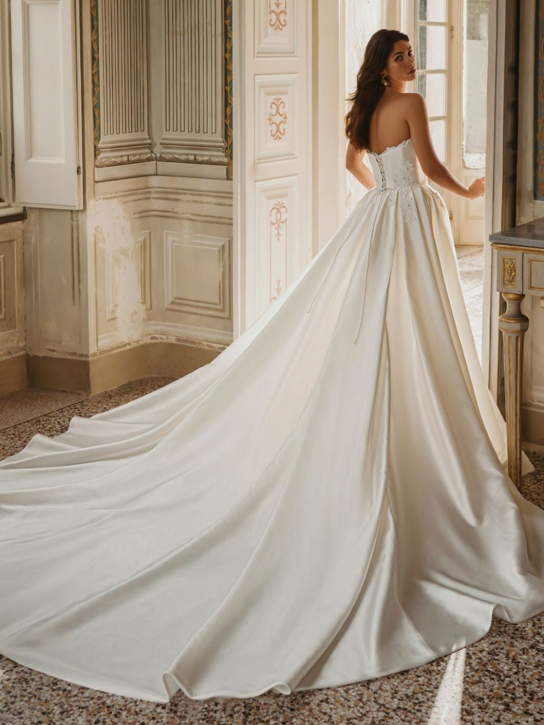 Wedding_Dress_Bridal_Gown_veil_Accessories_Los_Angeles_ForLove_Bridal-Monique-Lhuillier-pallas-Sima-Couture-Elysee-Vivienne-Westwood- Dana-Harel-Milla-Nova-La-Premiere-privee-loho-cinq-Sophia-Tolli-ines-di-santo-leah-da-gloria-rivini-oscar-de-la-renta-ysa-makino-eden-aharon-Mariana-Hardwick-Oksana-Mukha-Couture-Dana-Harel-Kyha-Nicole-Felicia-Enzoani-bridal-veils-best-bridal-store-in-los-angeles-enzoani-vera-wang-sarah-seven-Grace-Loves-Lace-lovely-bride-lilis-rachel-&-rose-liz-martinez-Dovita-bridal-minis
